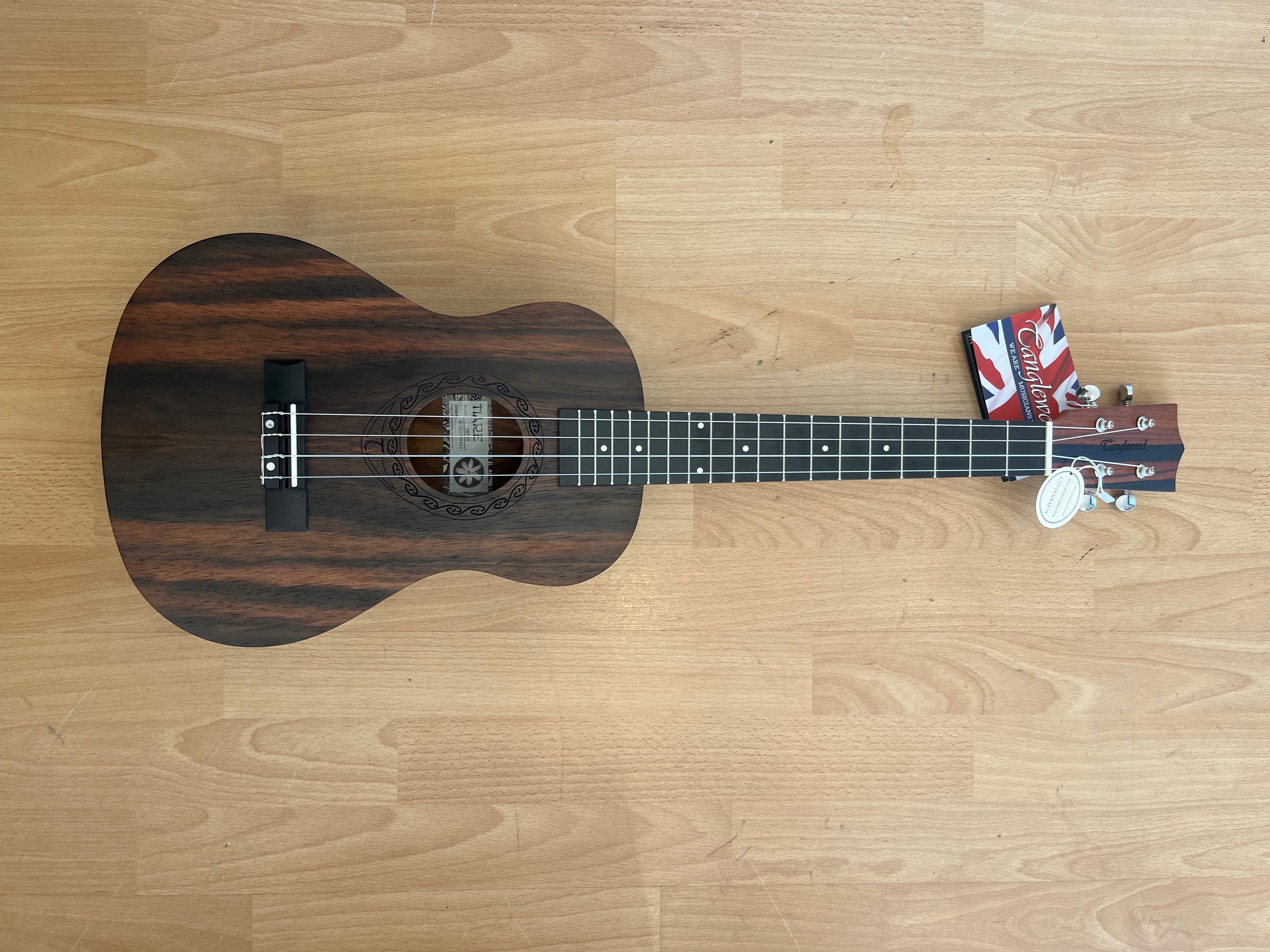 UKULELE TIARE BARITONE