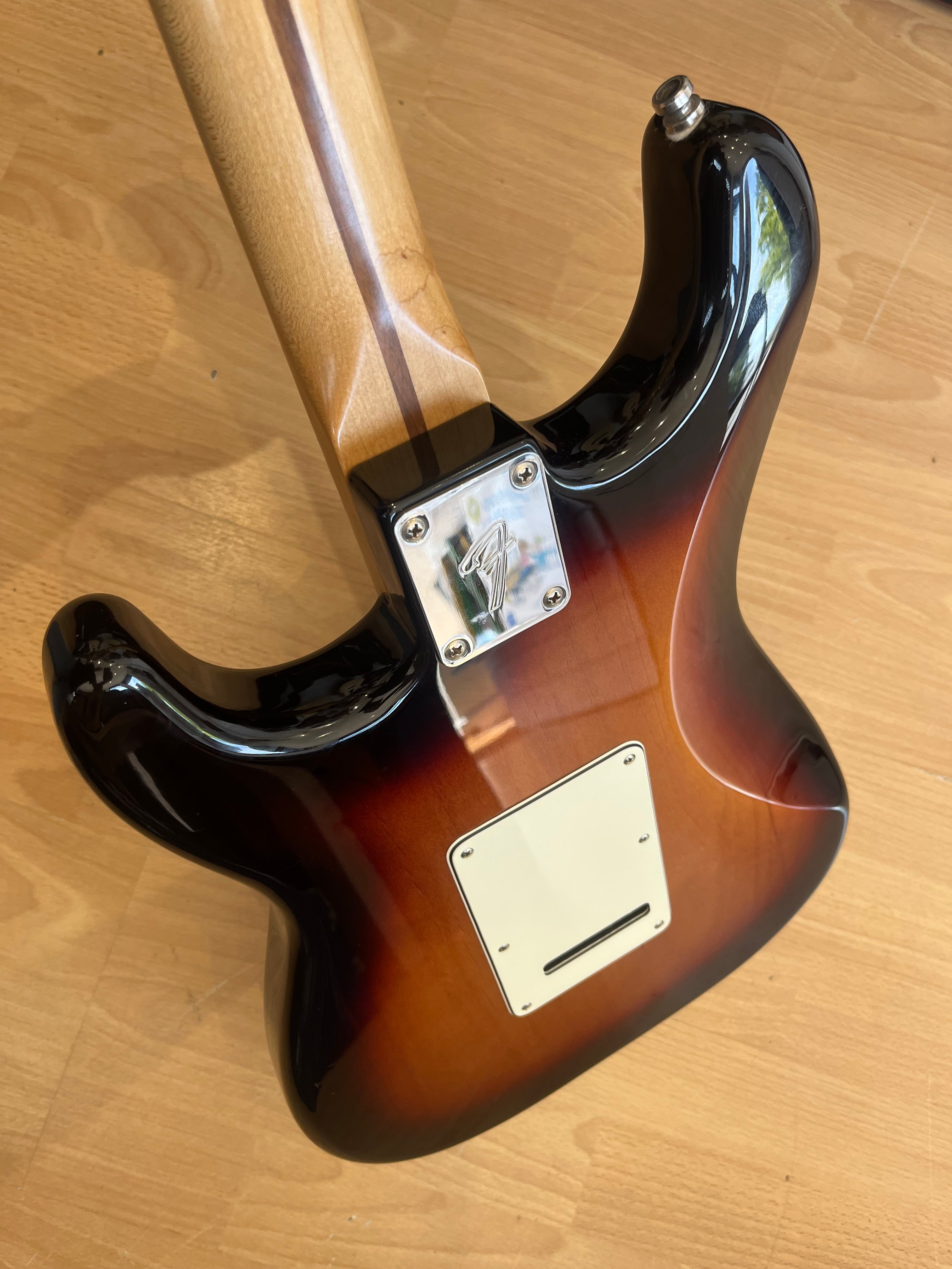 Fender Stratocaster Player Series – 2018 Mexican Made – 3-Tone Sunburst