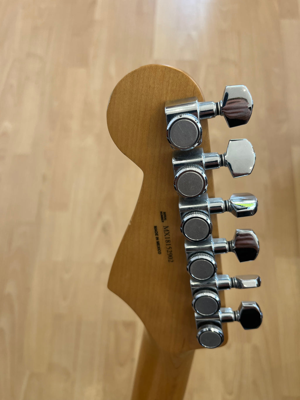 Fender Stratocaster Player Series – 2018 Mexican Made – 3-Tone Sunburst