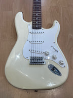 Squier Affinity Series Stratocaster in Cream - Good Condition