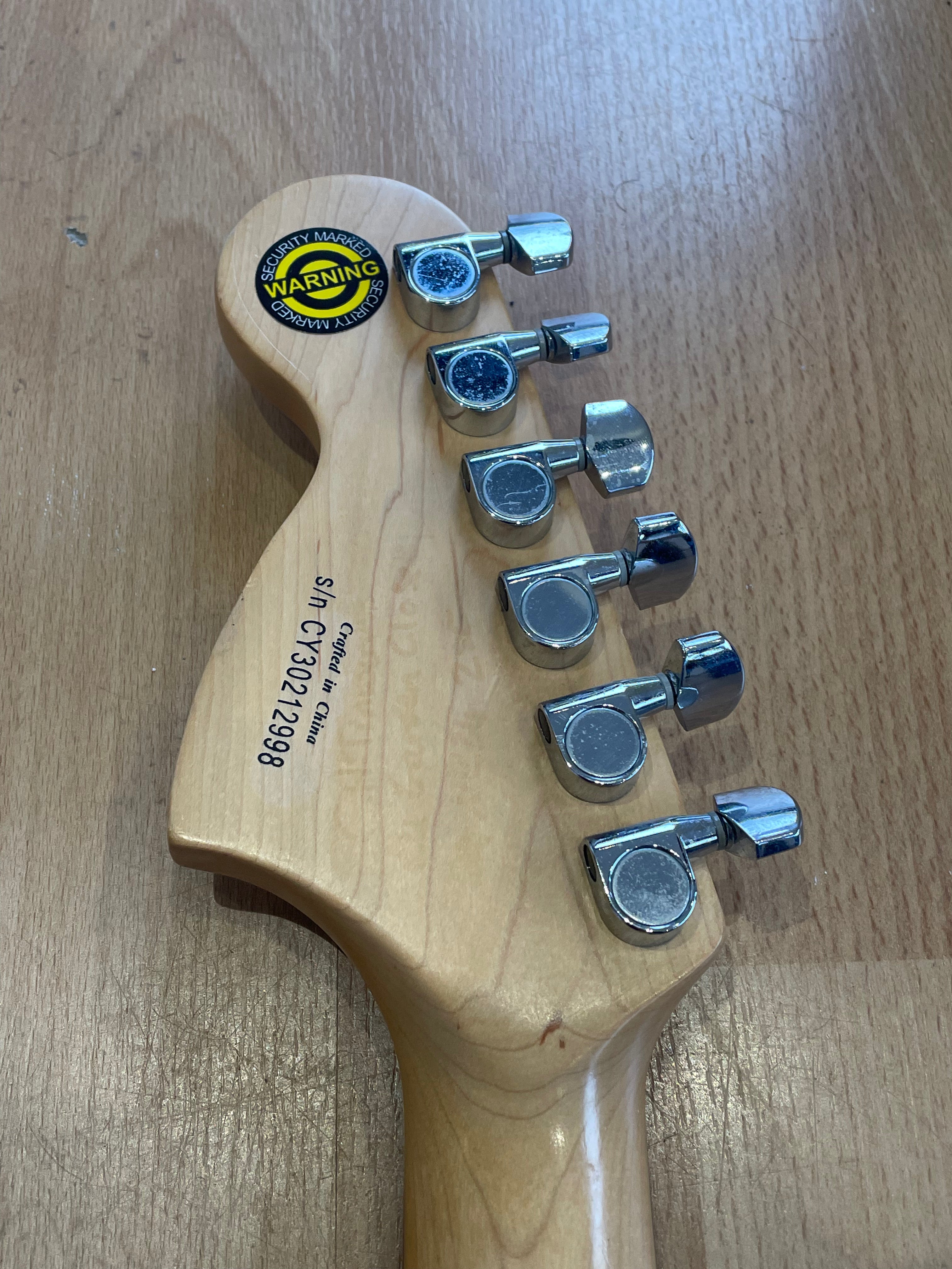 Squier Affinity Series Stratocaster in Cream - Good Condition