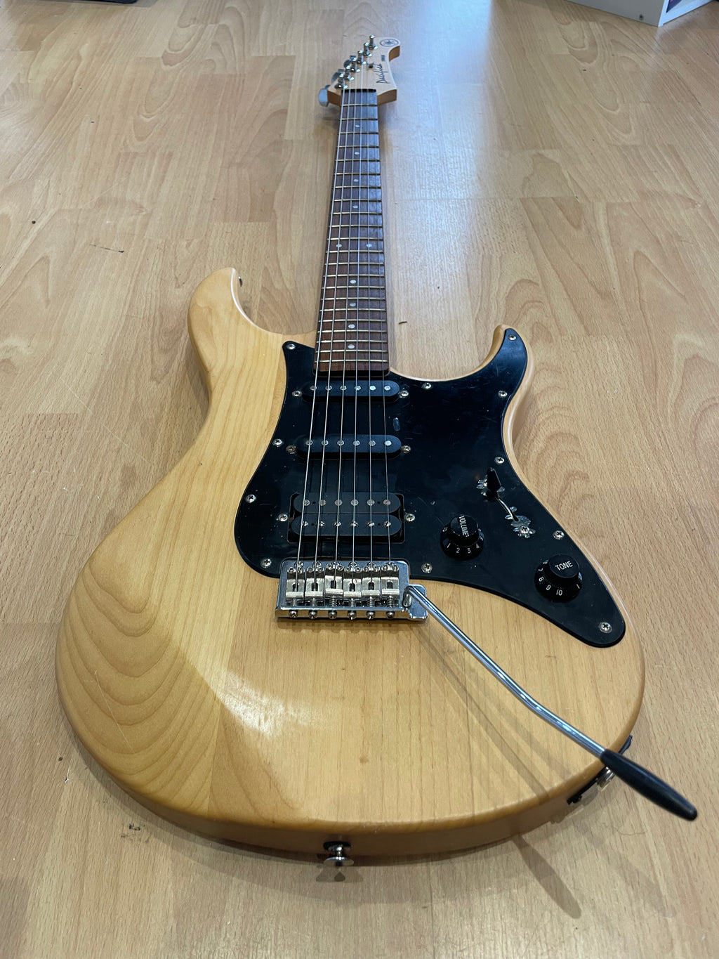 Yamaha Pacifica 112 - Great Condition