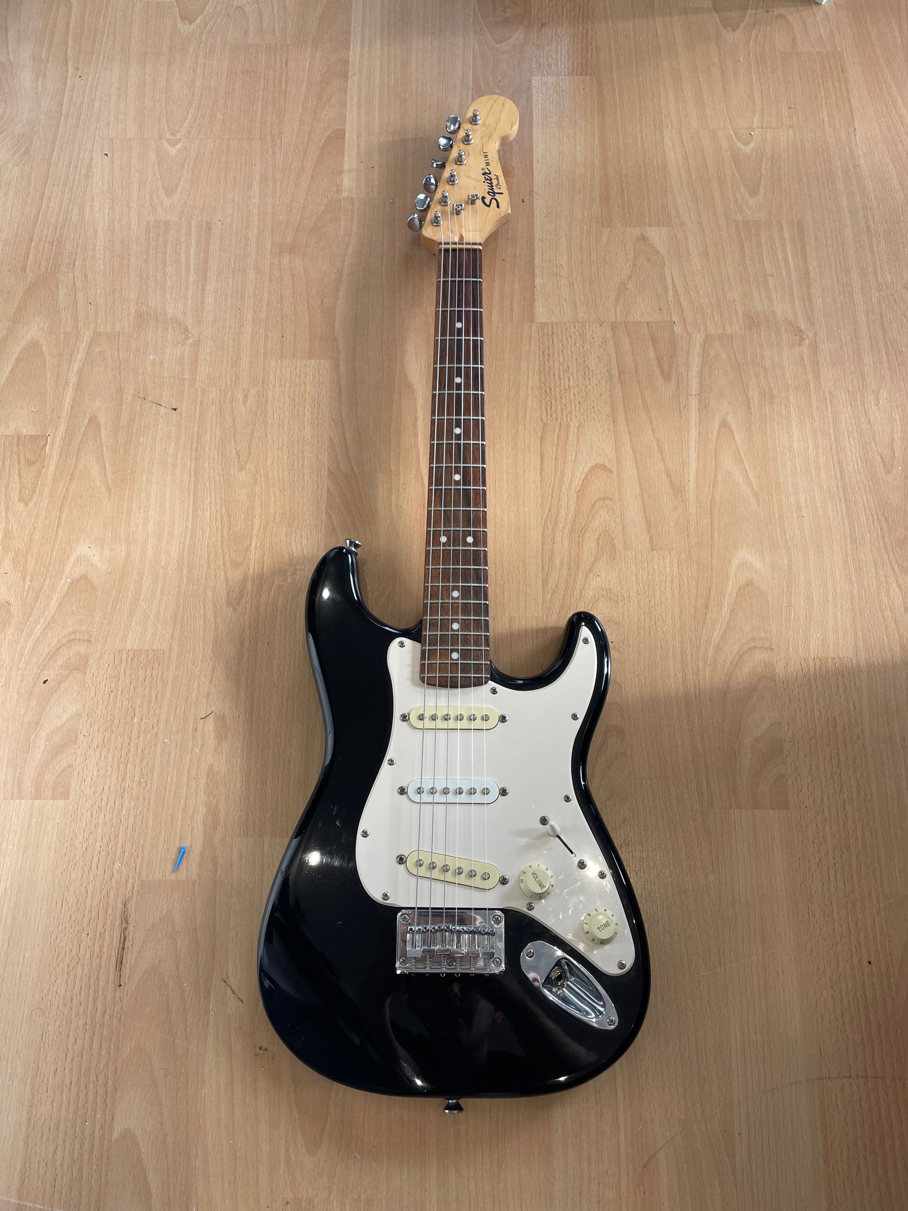 Fender Squier Mini Stratocaster in Black - Great Condition