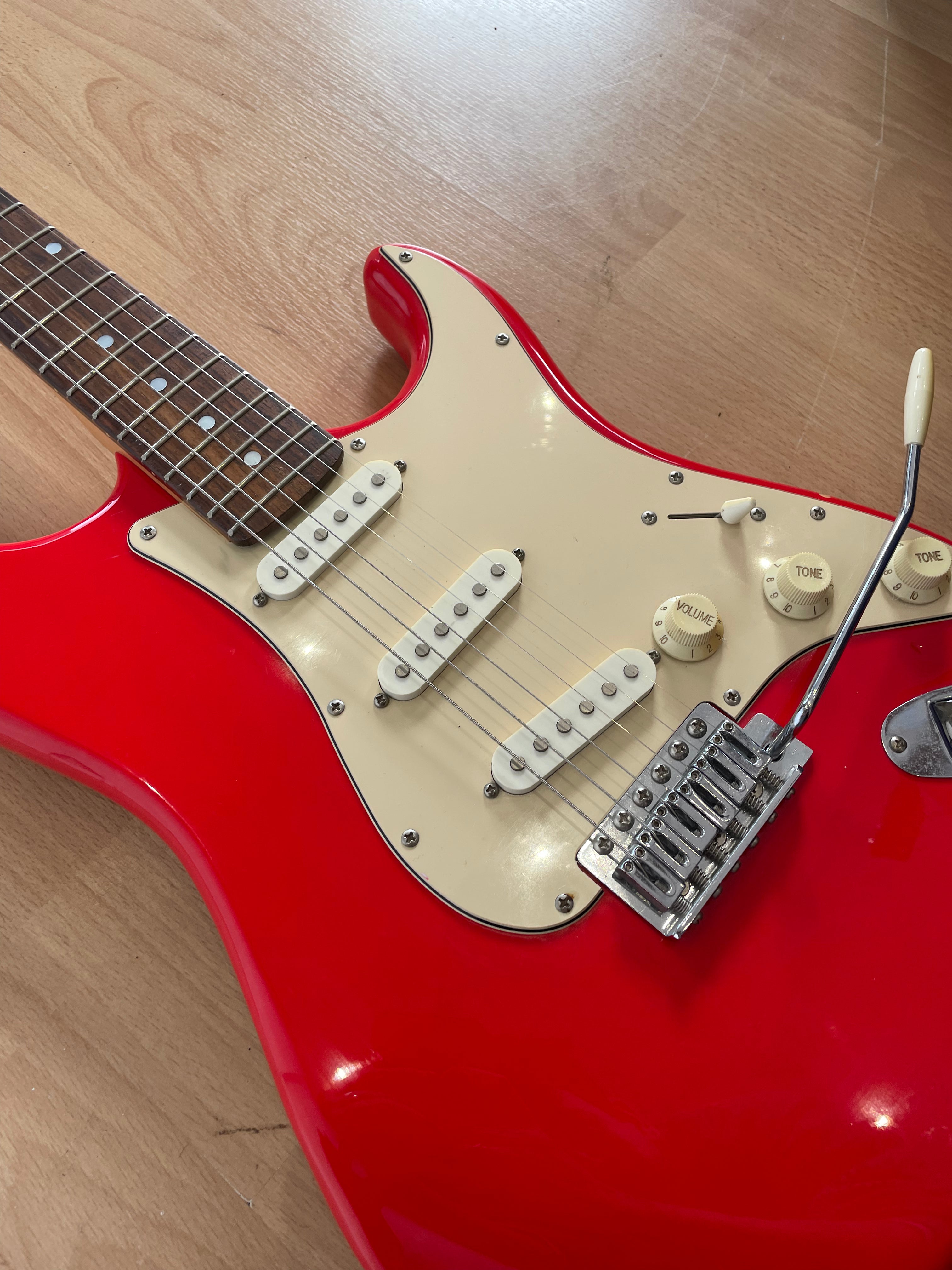 Fender Squier Stratocaster in Red - Good Condition