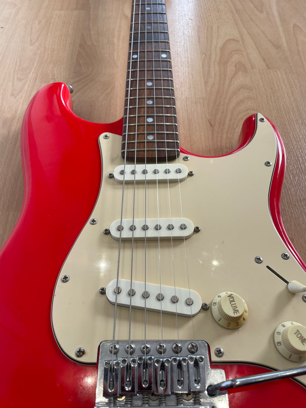 Fender Squier Stratocaster in Red - Good Condition