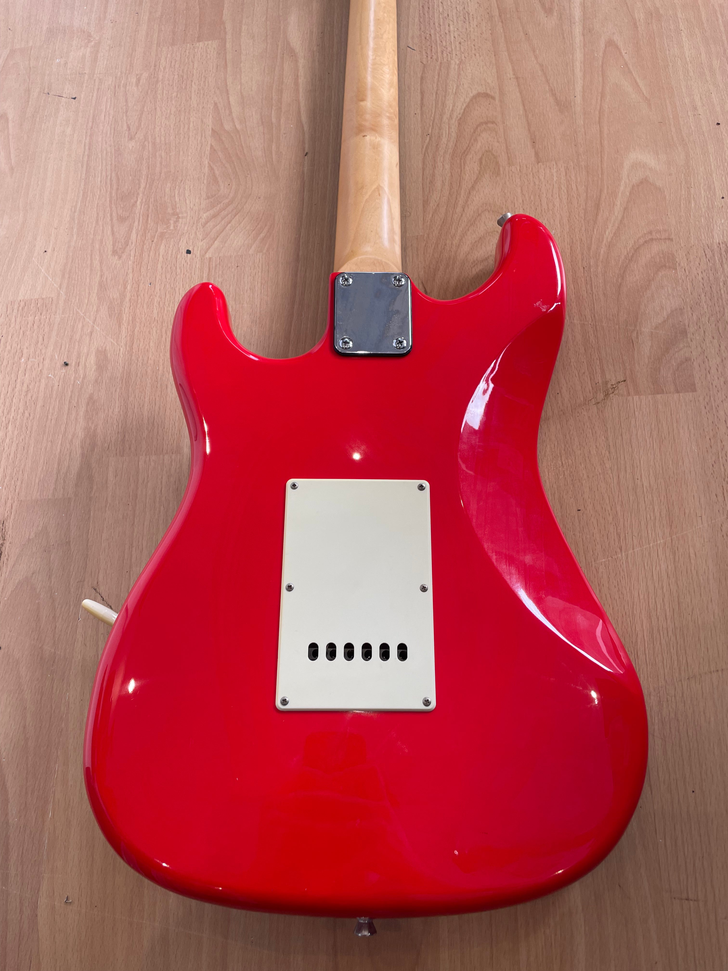 Fender Squier Stratocaster in Red - Good Condition