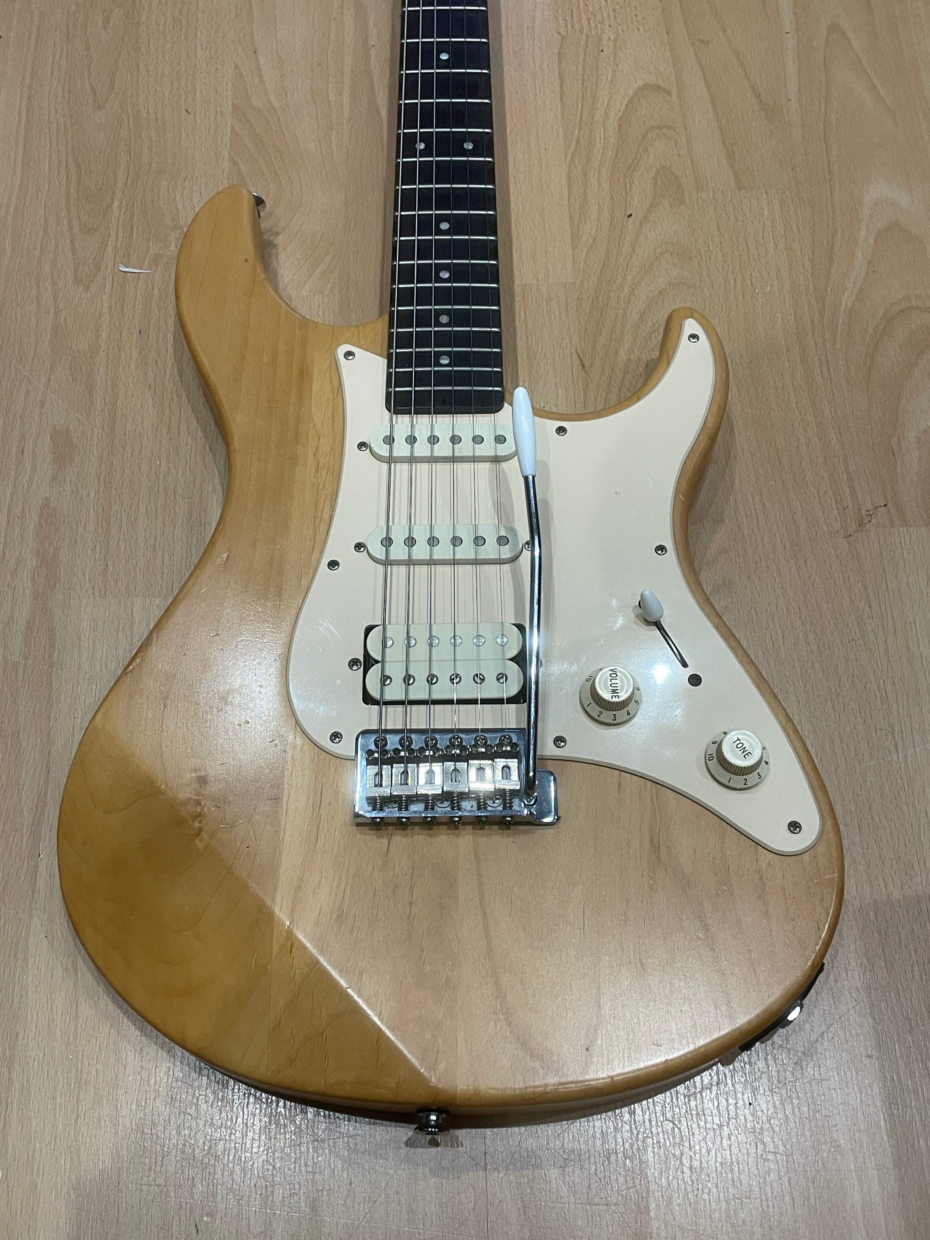 Yamaha Pacifica Natural Finish- Great For Beginners