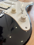Yamaha Pacifica 112V Electric Guitar – Black – Pre-Owned