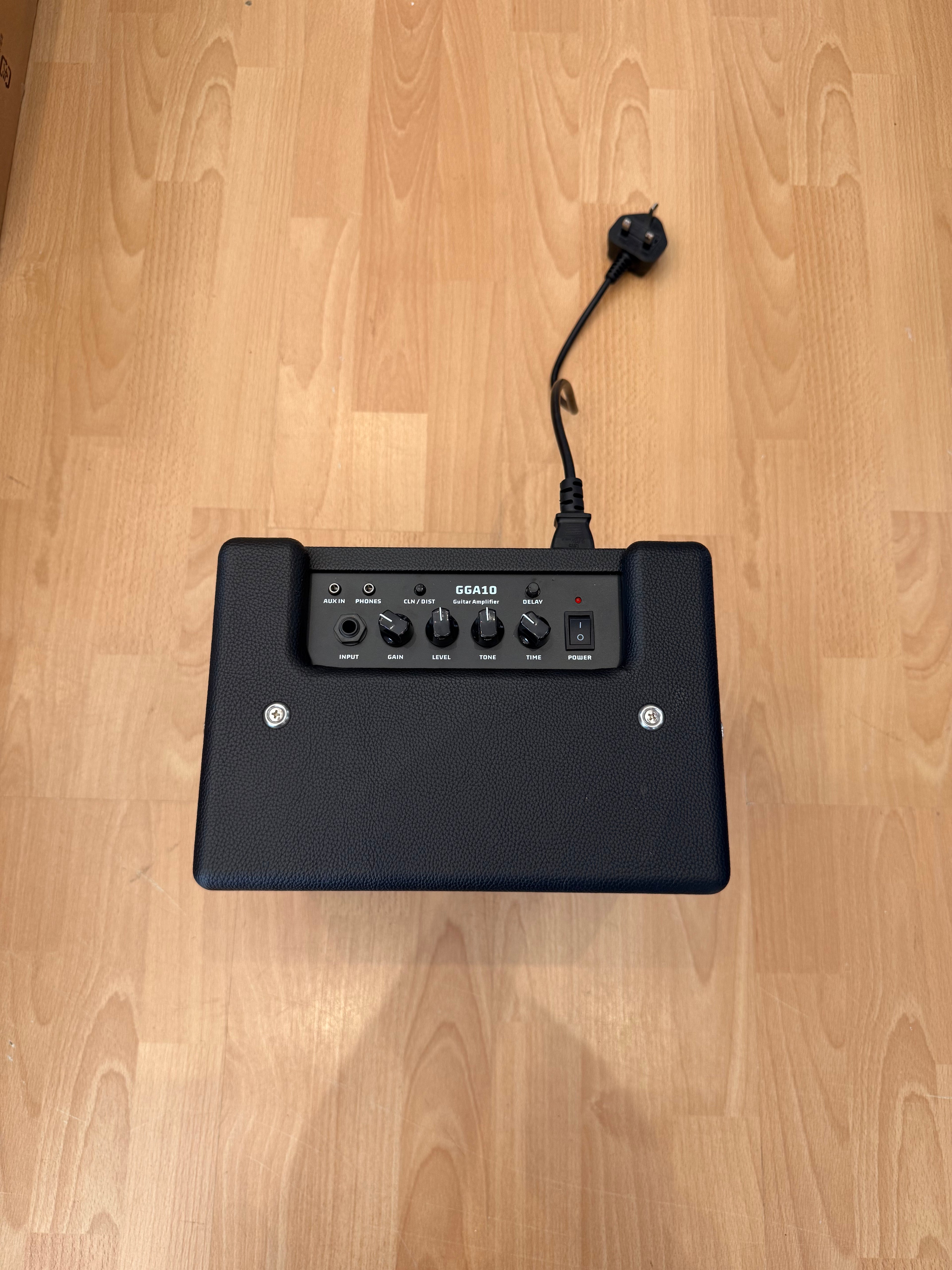 GOULD 10W PRACTICE AMPLIFIER
