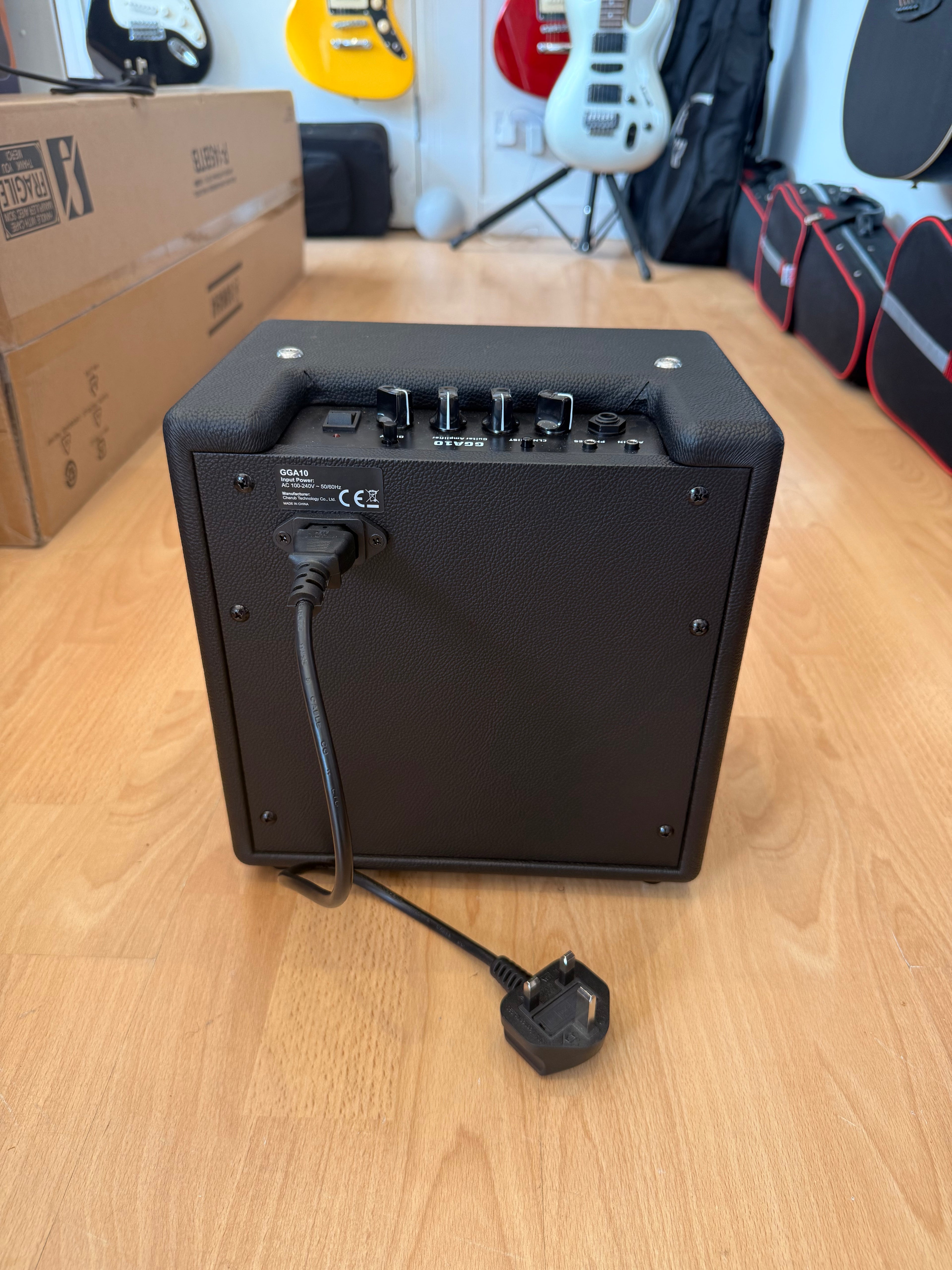 GOULD 10W PRACTICE AMPLIFIER