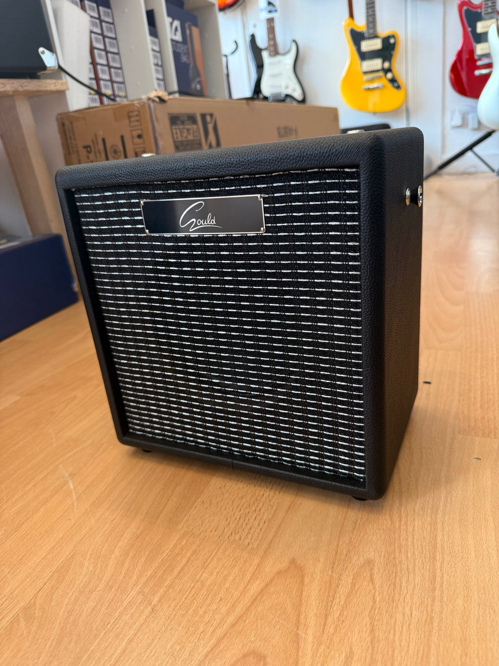GOULD 10W PRACTICE AMPLIFIER