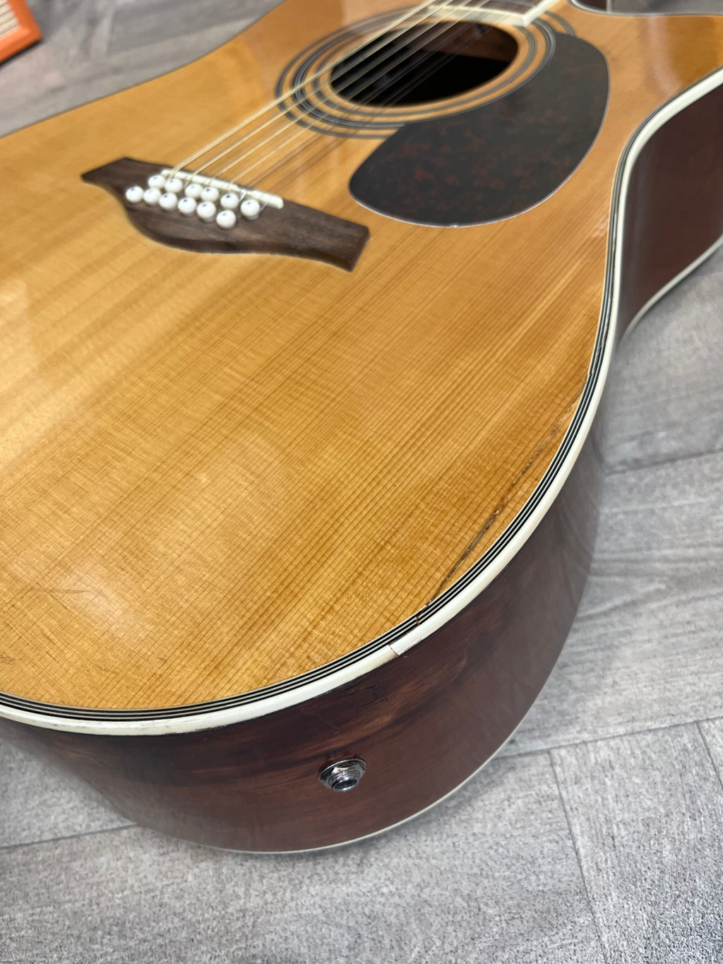 Vintage VEC500-12 12-String Electro-Acoustic Guitar – Natural – Pre-Owned