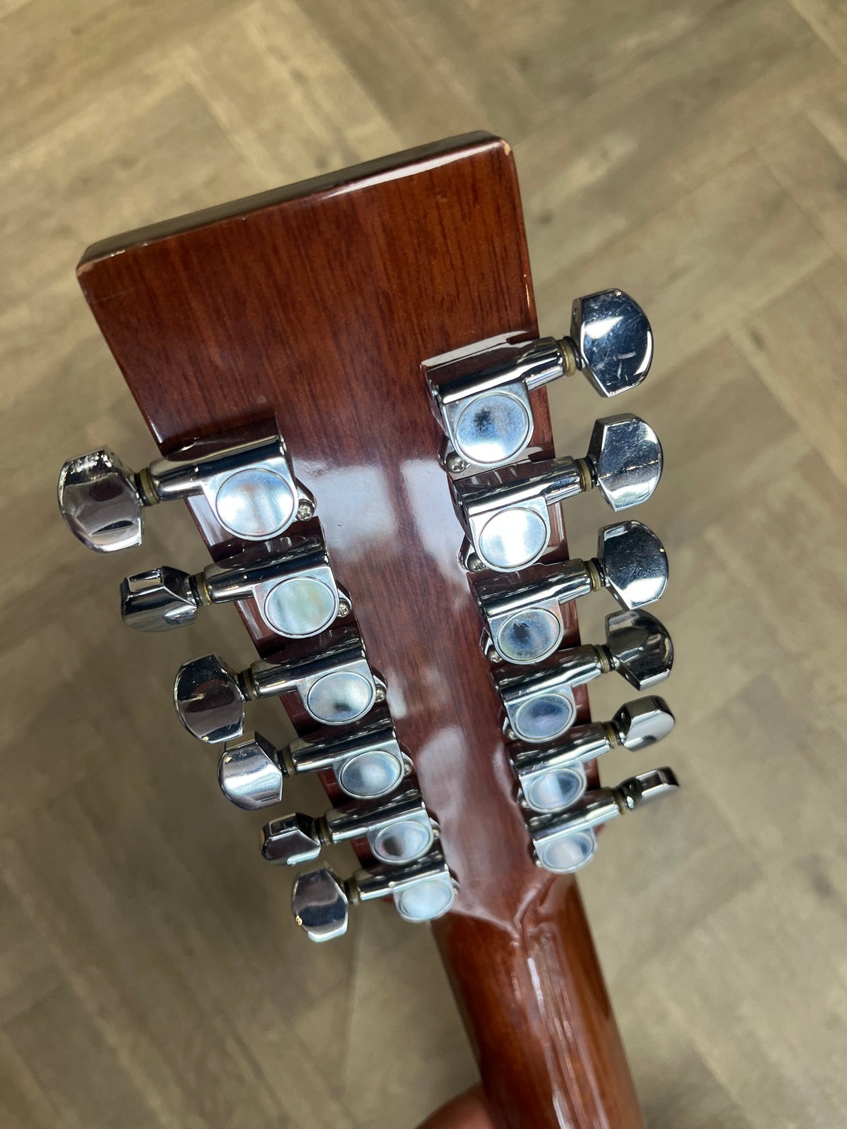 Vintage VEC500-12 12-String Electro-Acoustic Guitar – Natural – Pre-Owned