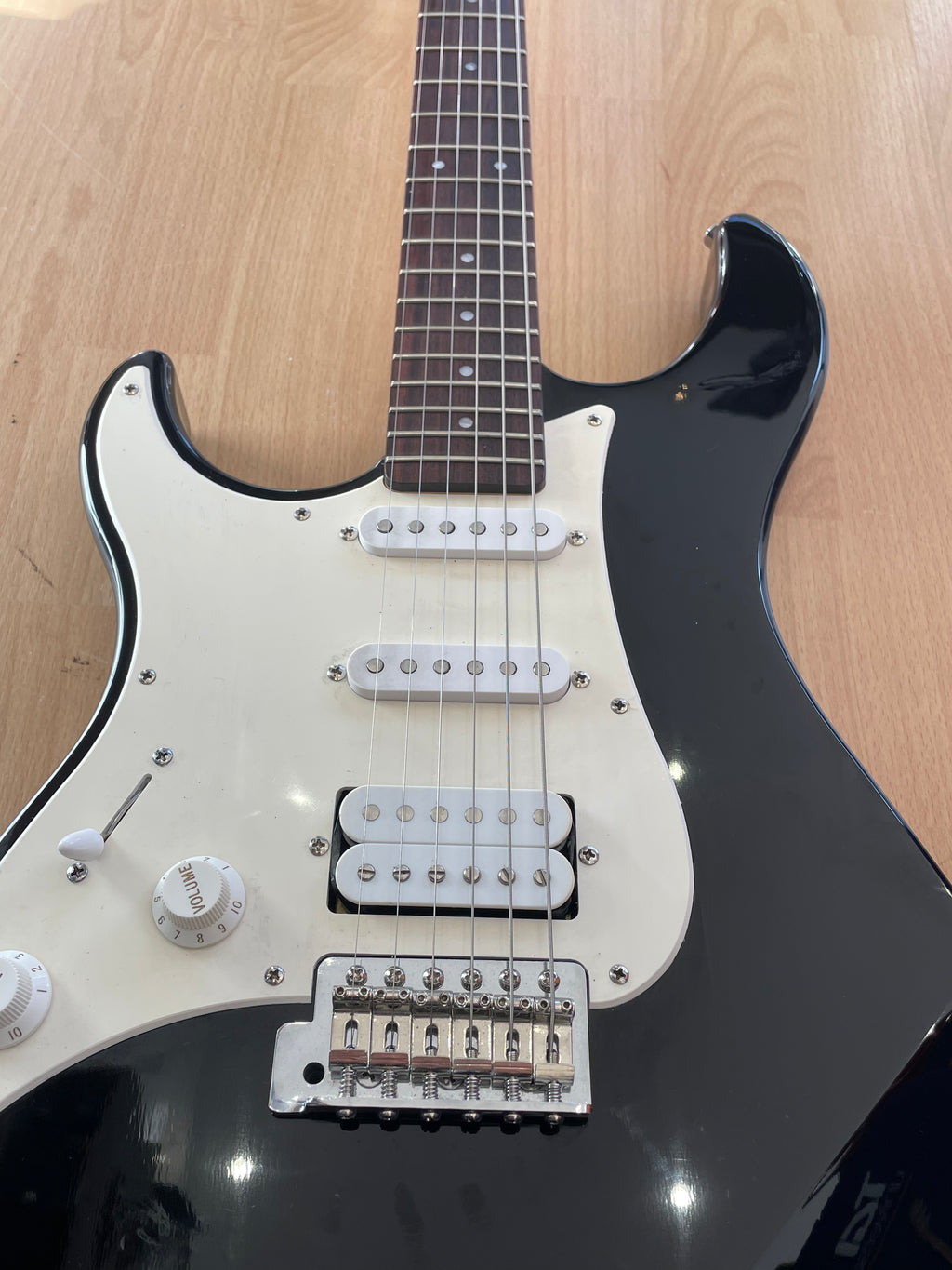 Left Handed Yamaha Pacifica - Great Condition