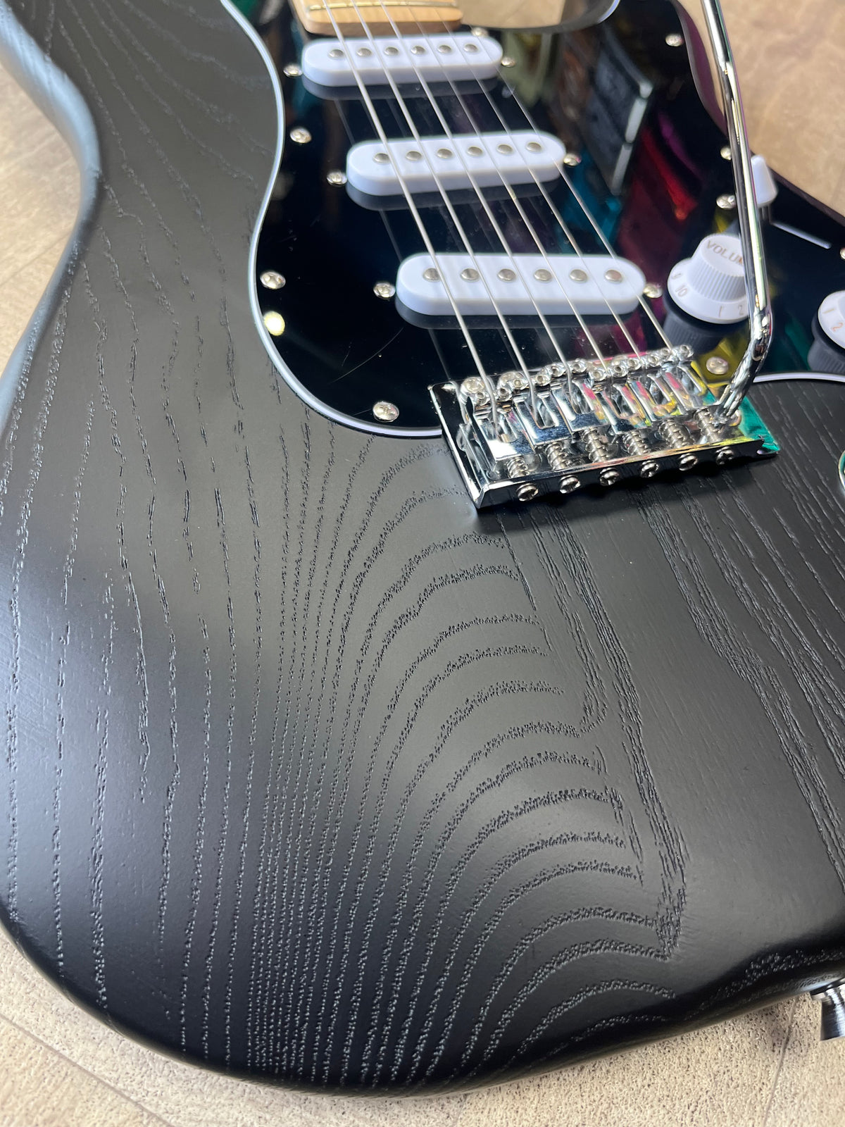 Donner Standard Series Electric Guitar – Black | Pre-Owned