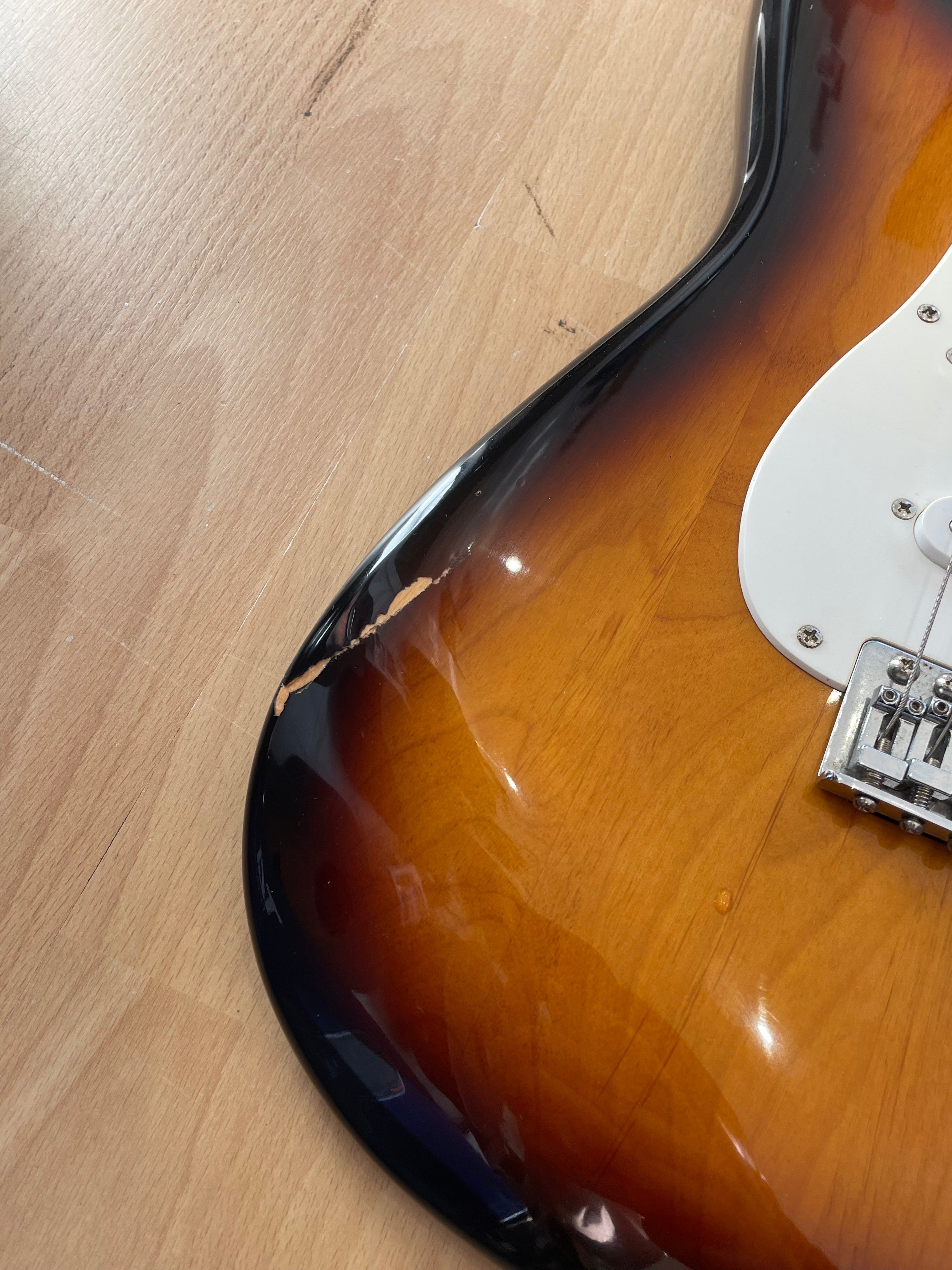 Squier Affinity Series Stratocaster Sunburst - Good Condition