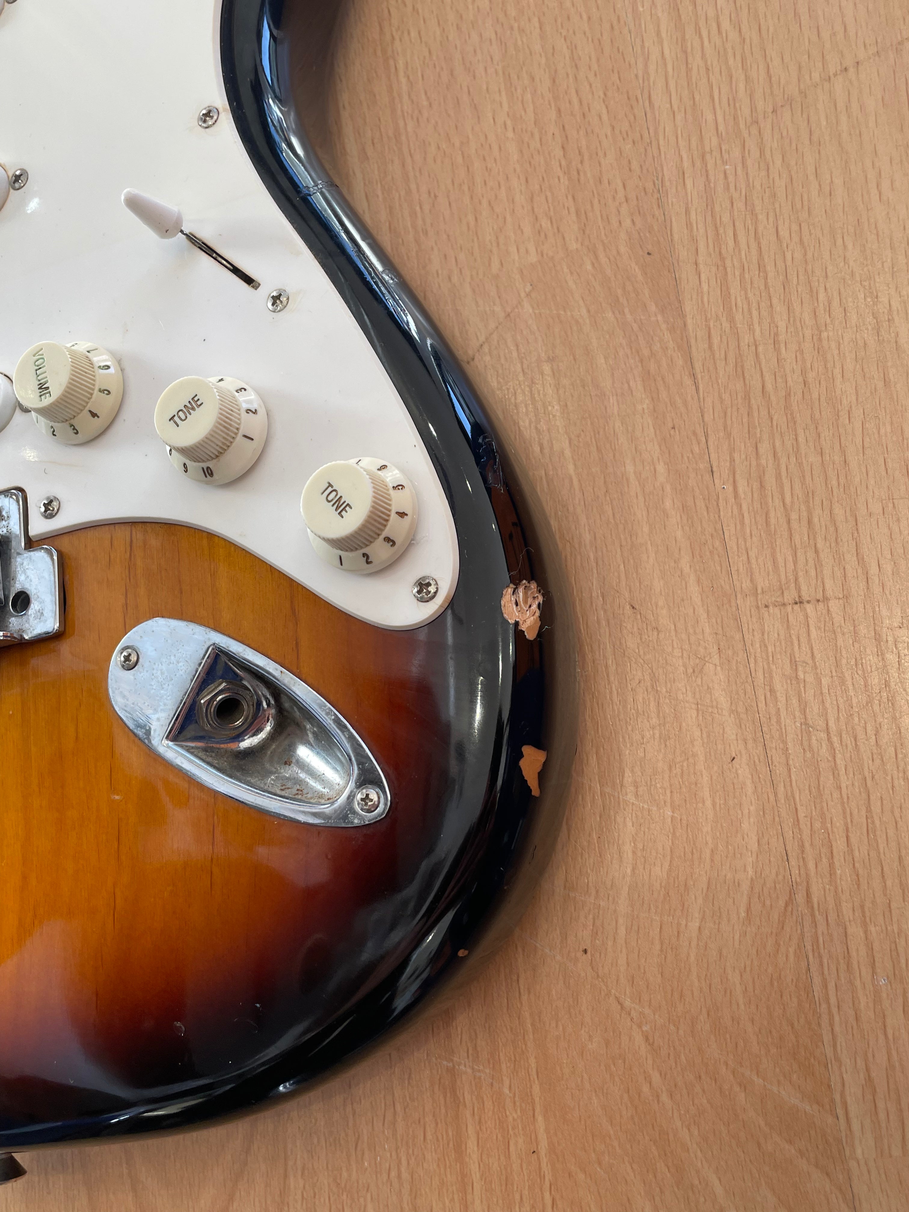 Squier Affinity Series Stratocaster Sunburst - Good Condition