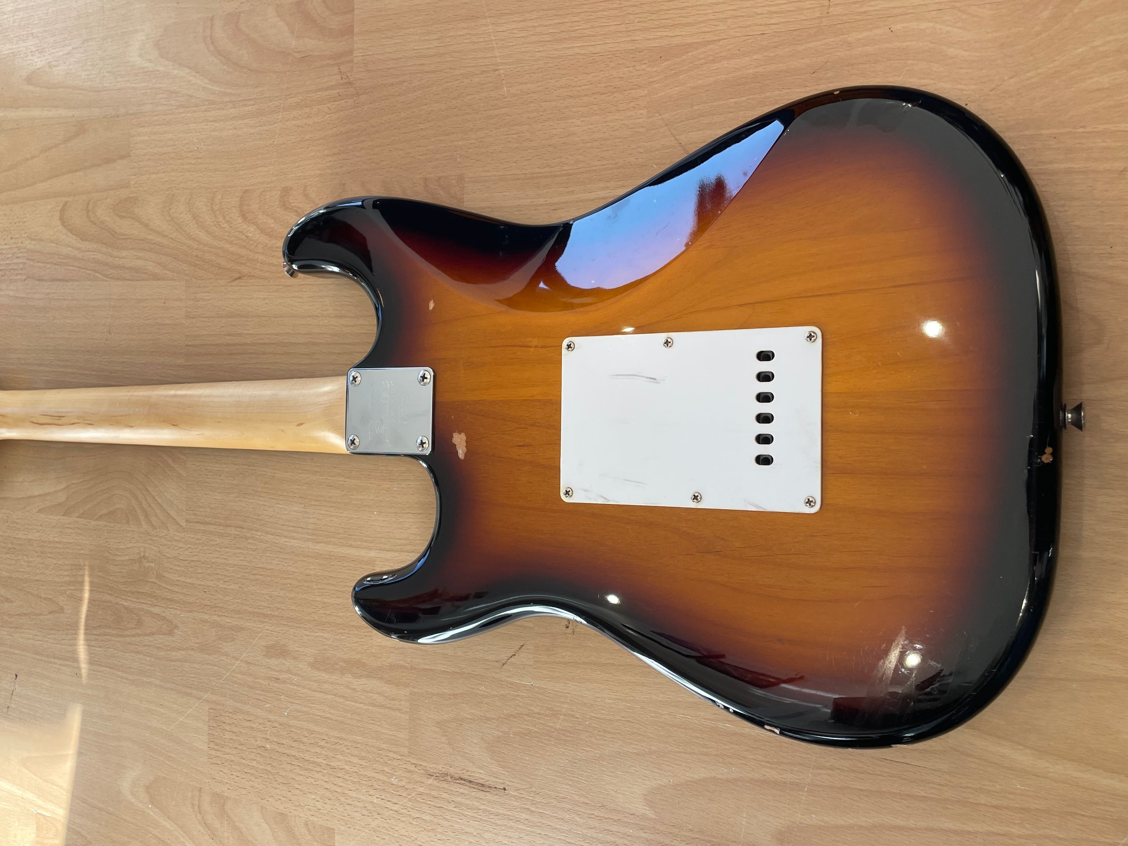 Squier Affinity Series Stratocaster Sunburst - Good Condition