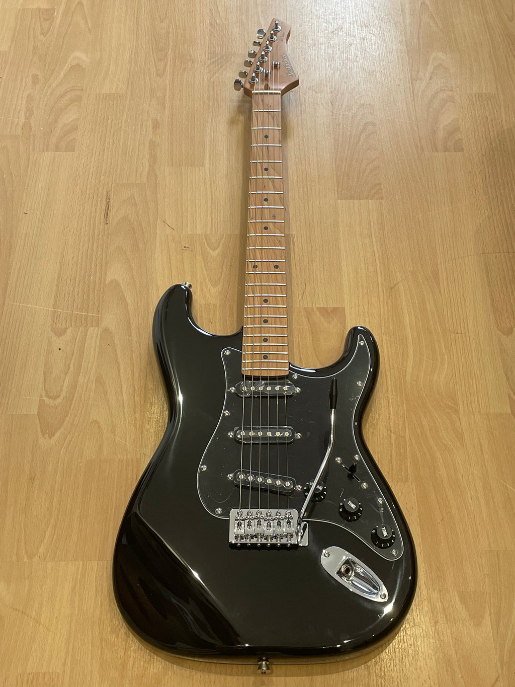 ELECTRIC GUITAR NORTHSTAR DOUBLE CUT GLOSS BLACK
