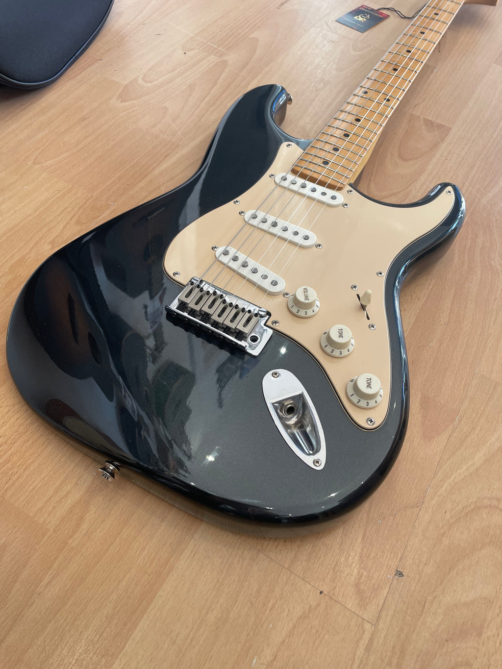 Standard Series Squier Stratocaster - Black Metallic finish with vintage Pickguard- GREAT CONDITION
