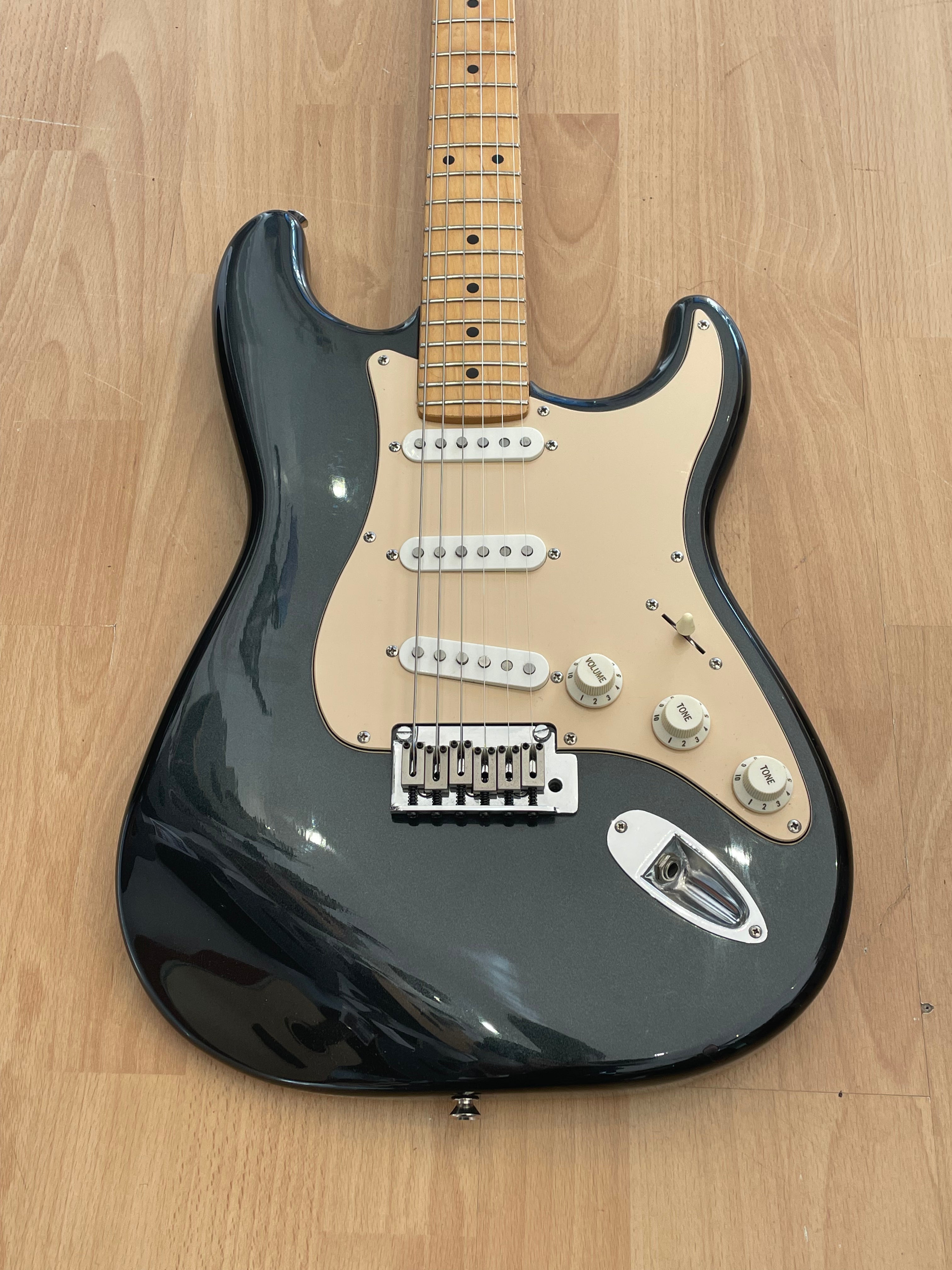 Standard Series Squier Stratocaster - Black Metallic finish with vintage Pickguard- GREAT CONDITION