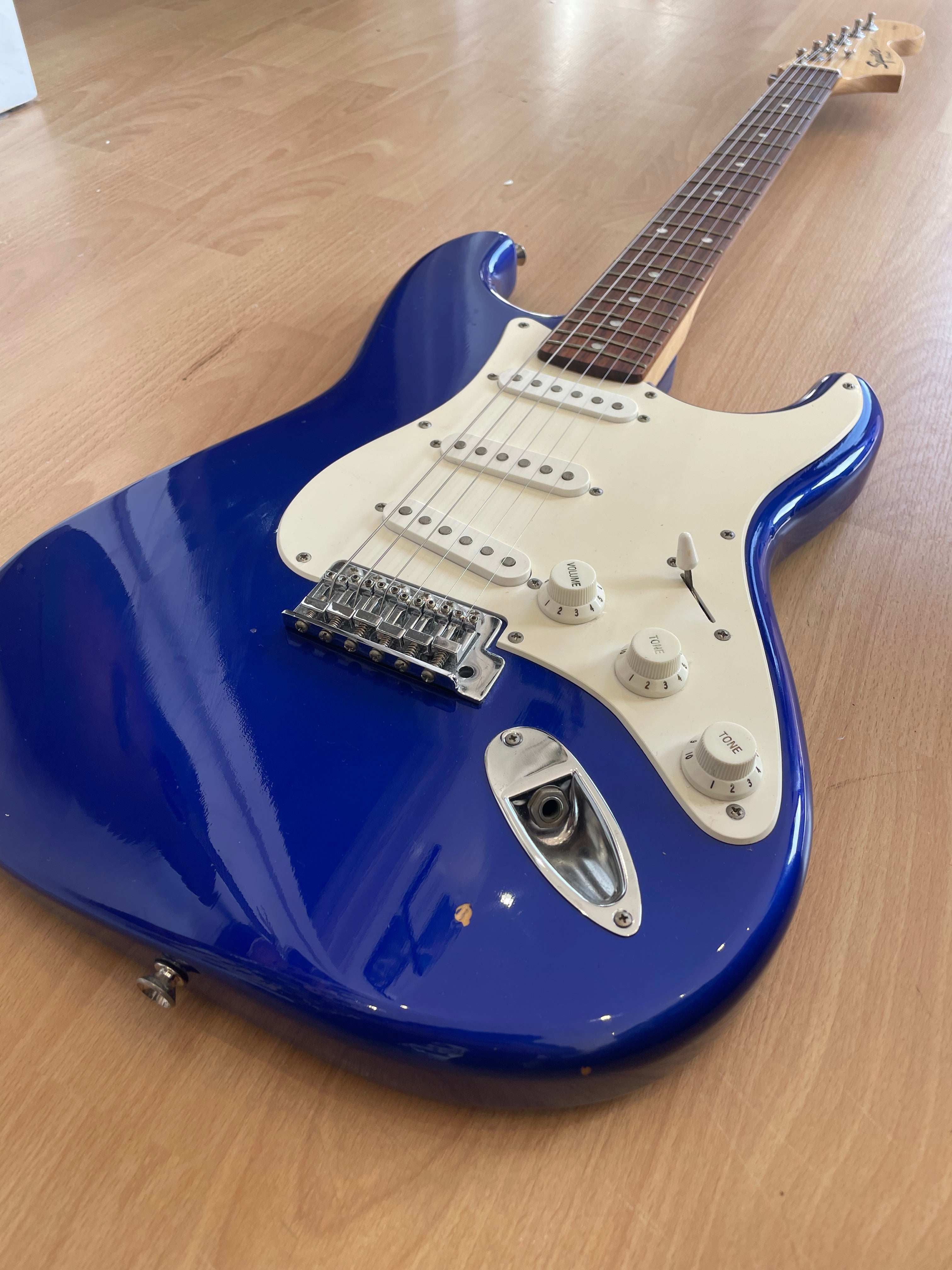 Squier Affinity Series Stratocaster in Royal Blue- Great Condition