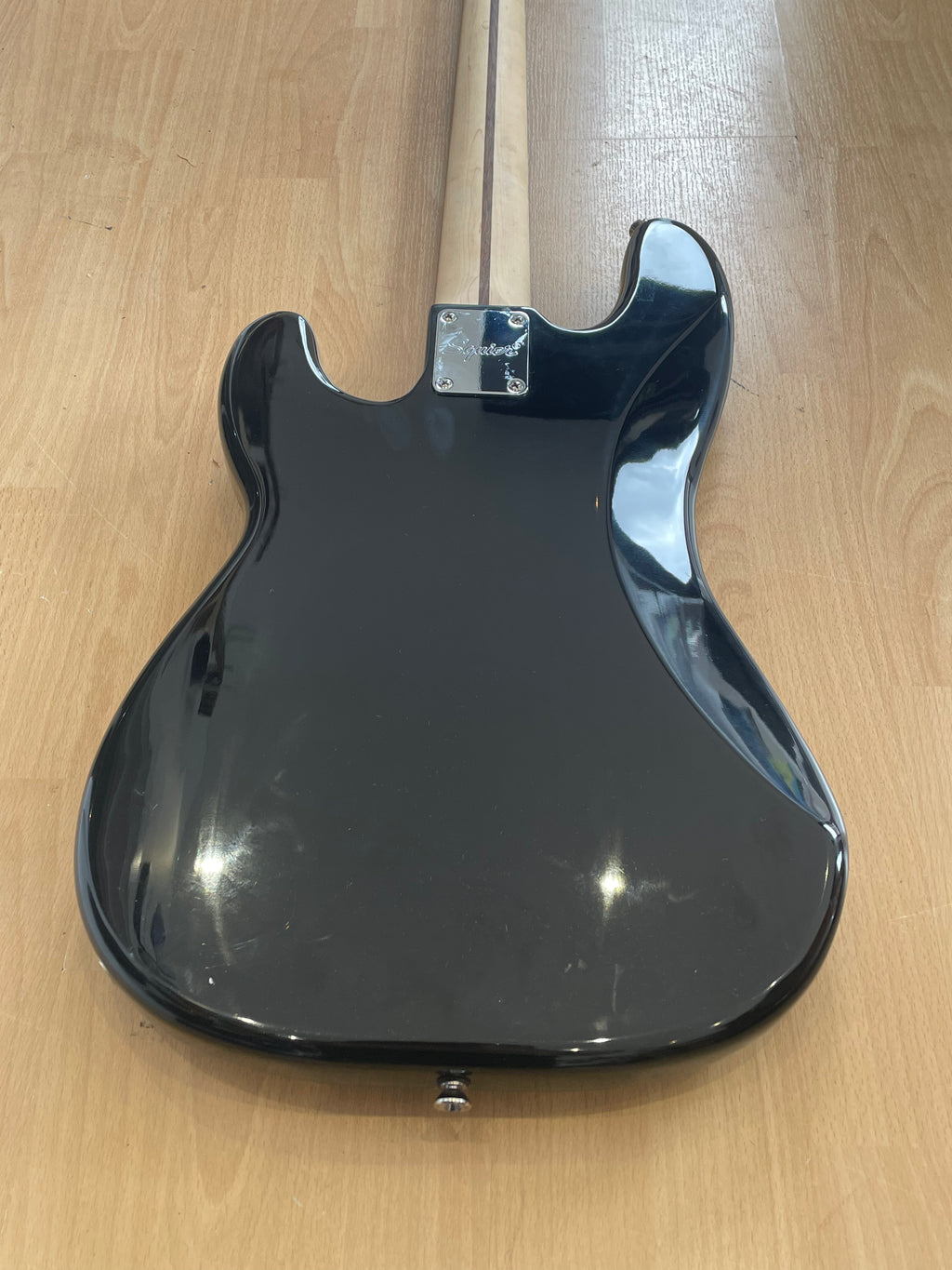 Fender Squire Precision P Bass Affinity Series in Black - Excellent Condition