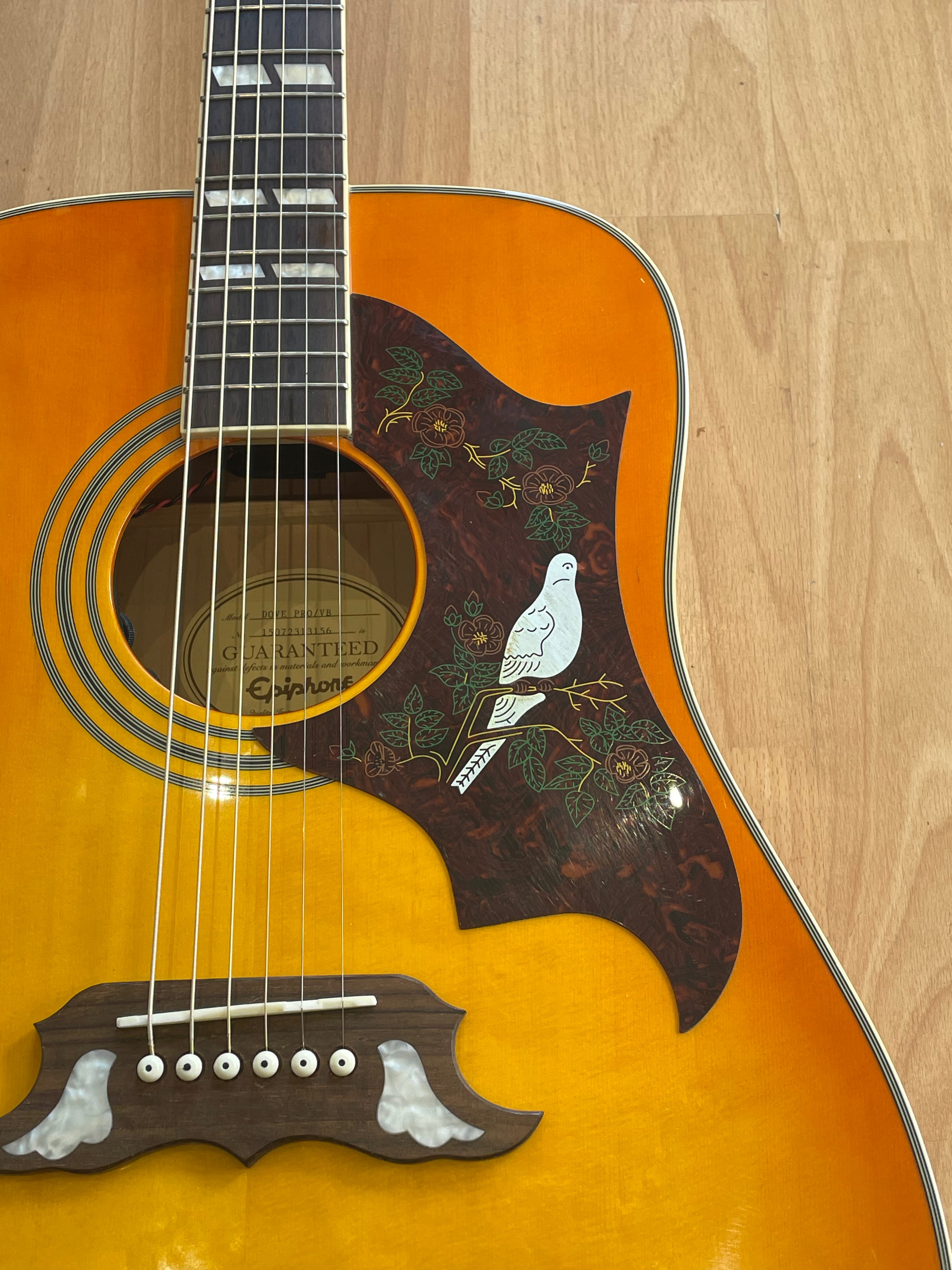 Epiphone Dove Pro Electro Acoustic Guitar- Great Condittion