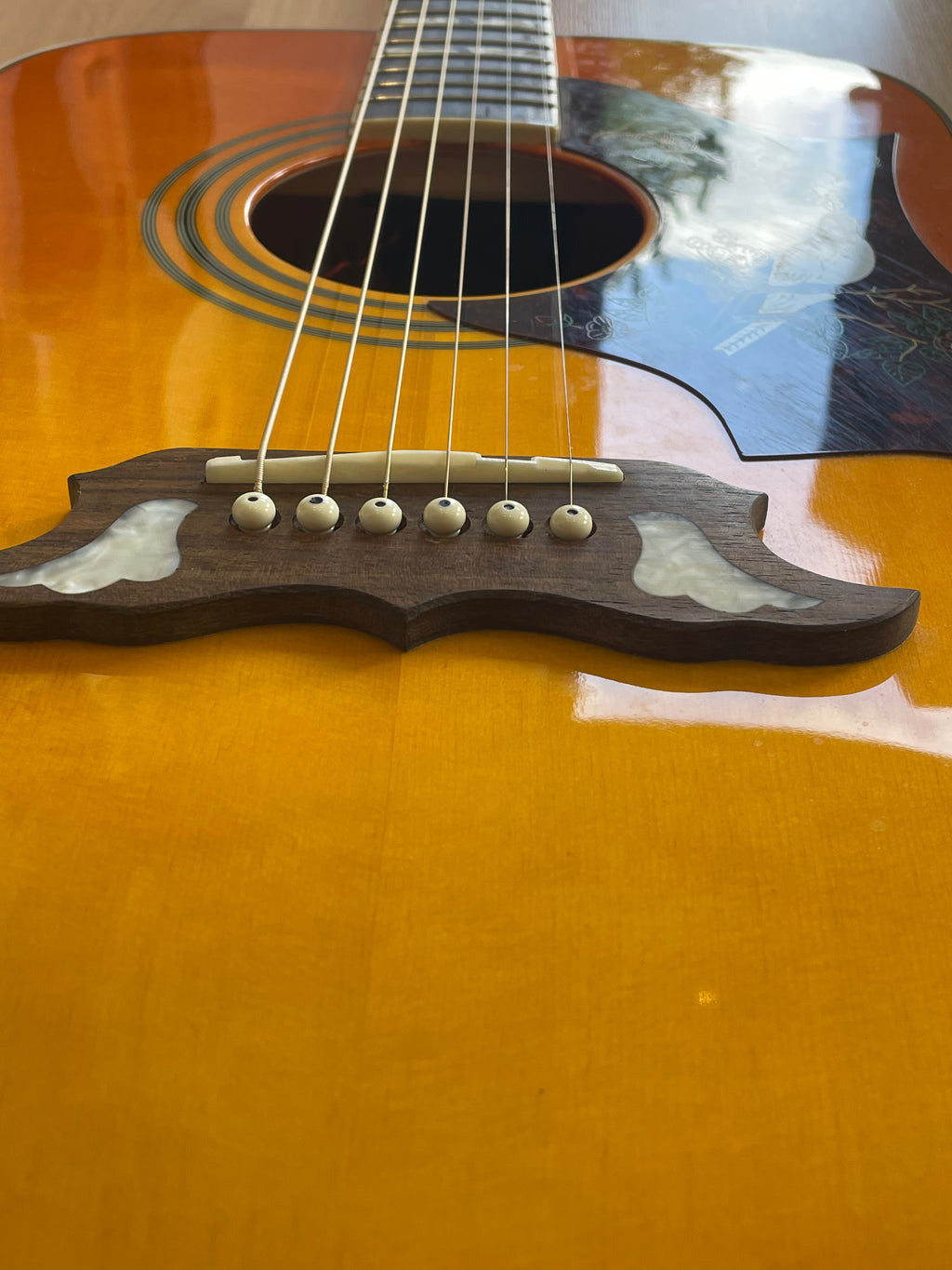 Epiphone Dove Pro Electro Acoustic Guitar- Great Condittion