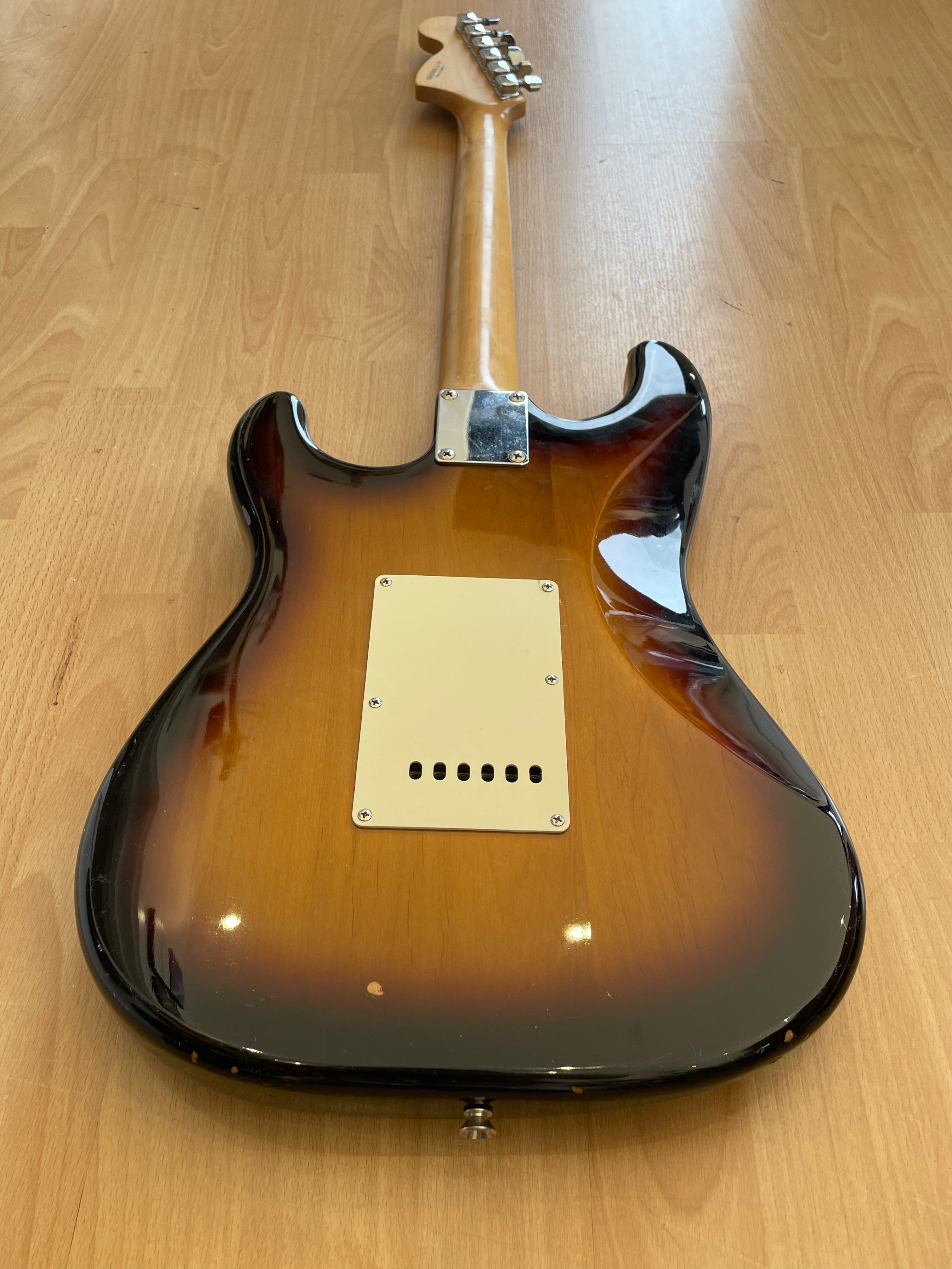 Fender Squier Affinity Series Stratocaster- Excellent Condition
