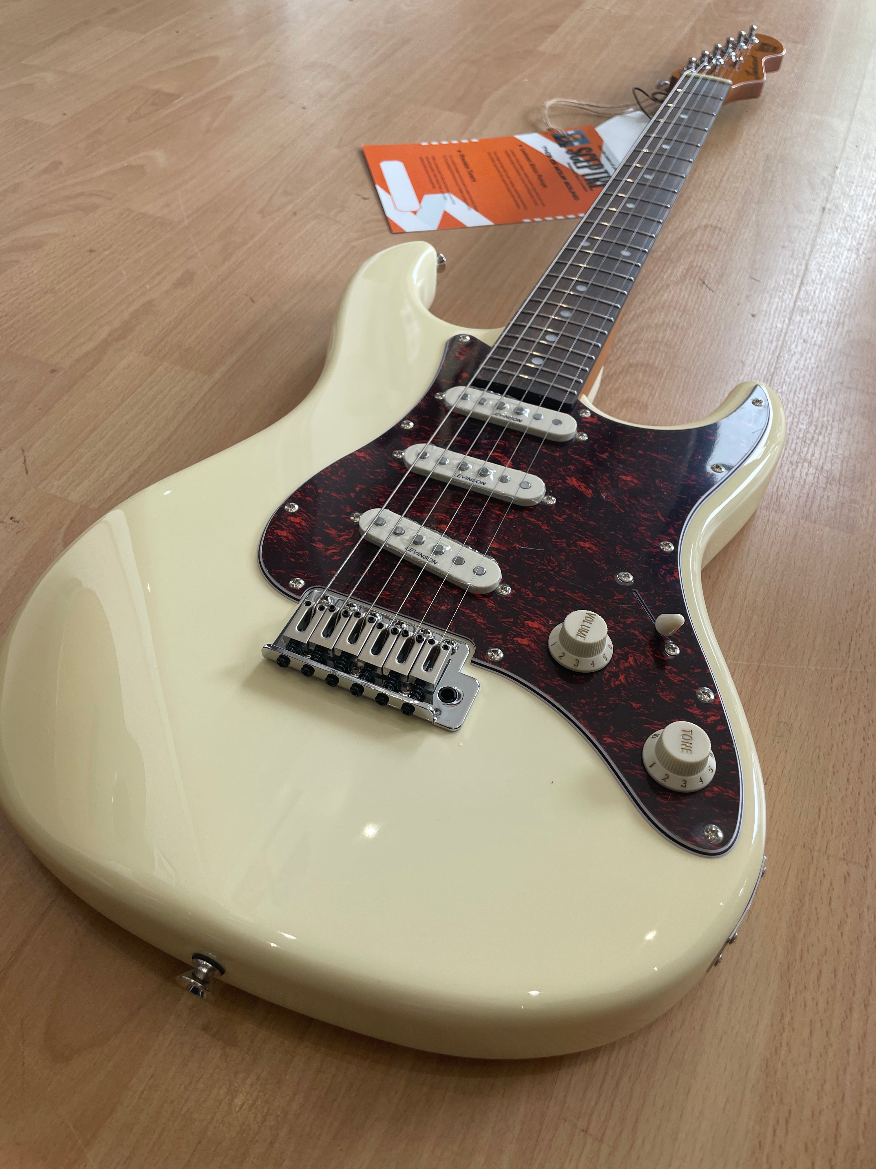 ELECTRIC GUITAR SCEPTRE ARLINGTON OLYMPIC WHITE