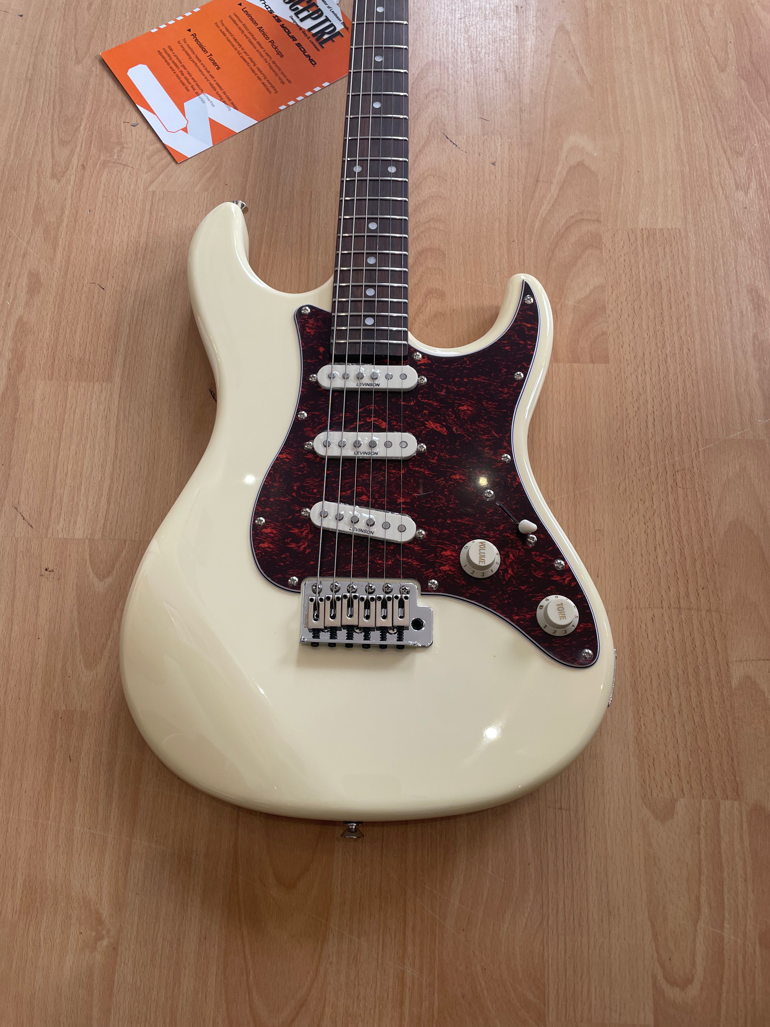 ELECTRIC GUITAR SCEPTRE ARLINGTON OLYMPIC WHITE