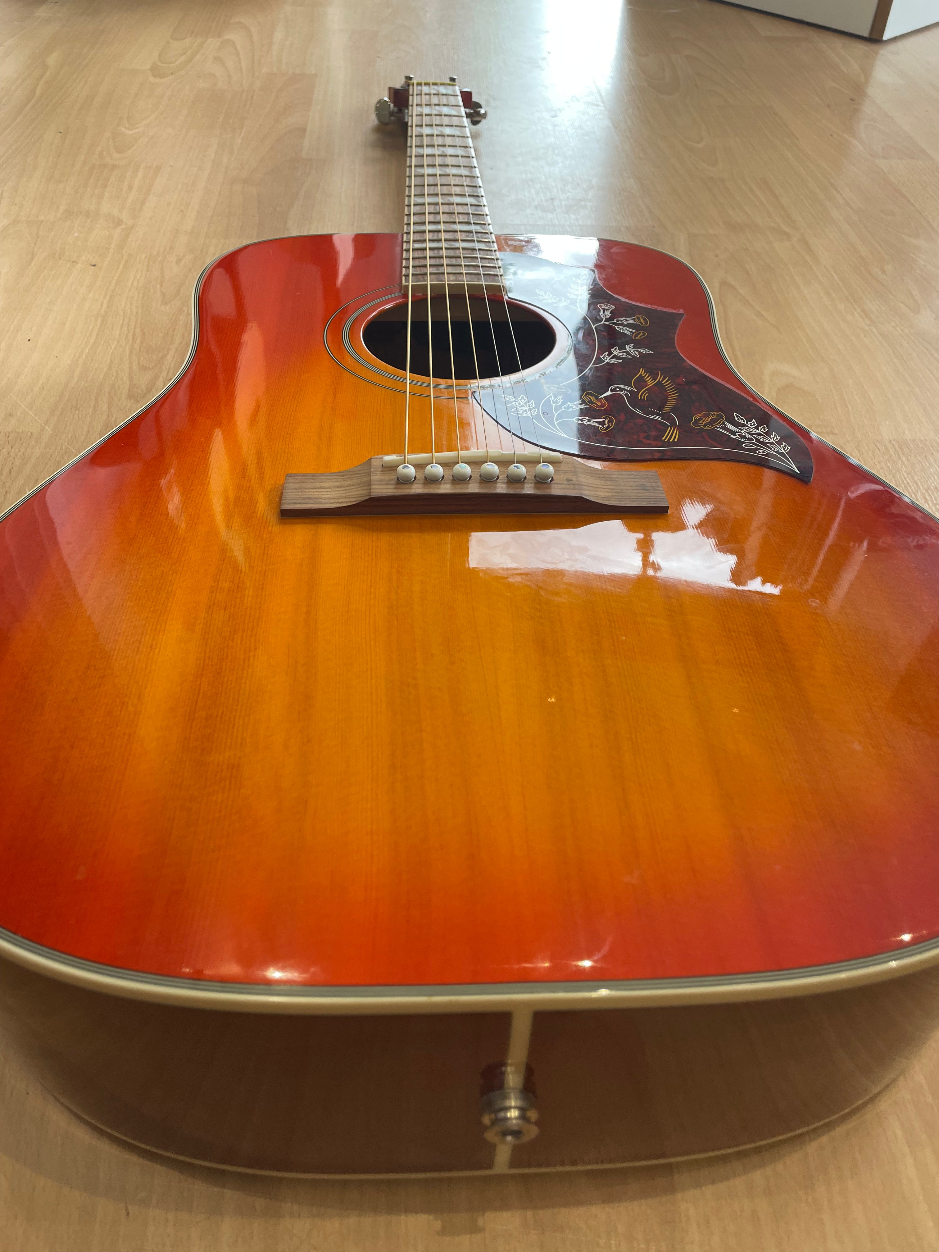 Stunning Finish Epiphone Electro Acoustic Hummingbird Guitar Red Sunburst- CS B89