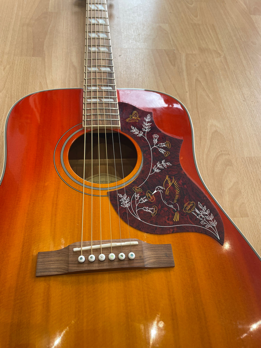 Stunning Finish Epiphone Electro Acoustic Hummingbird Guitar Red Sunburst- CS B89