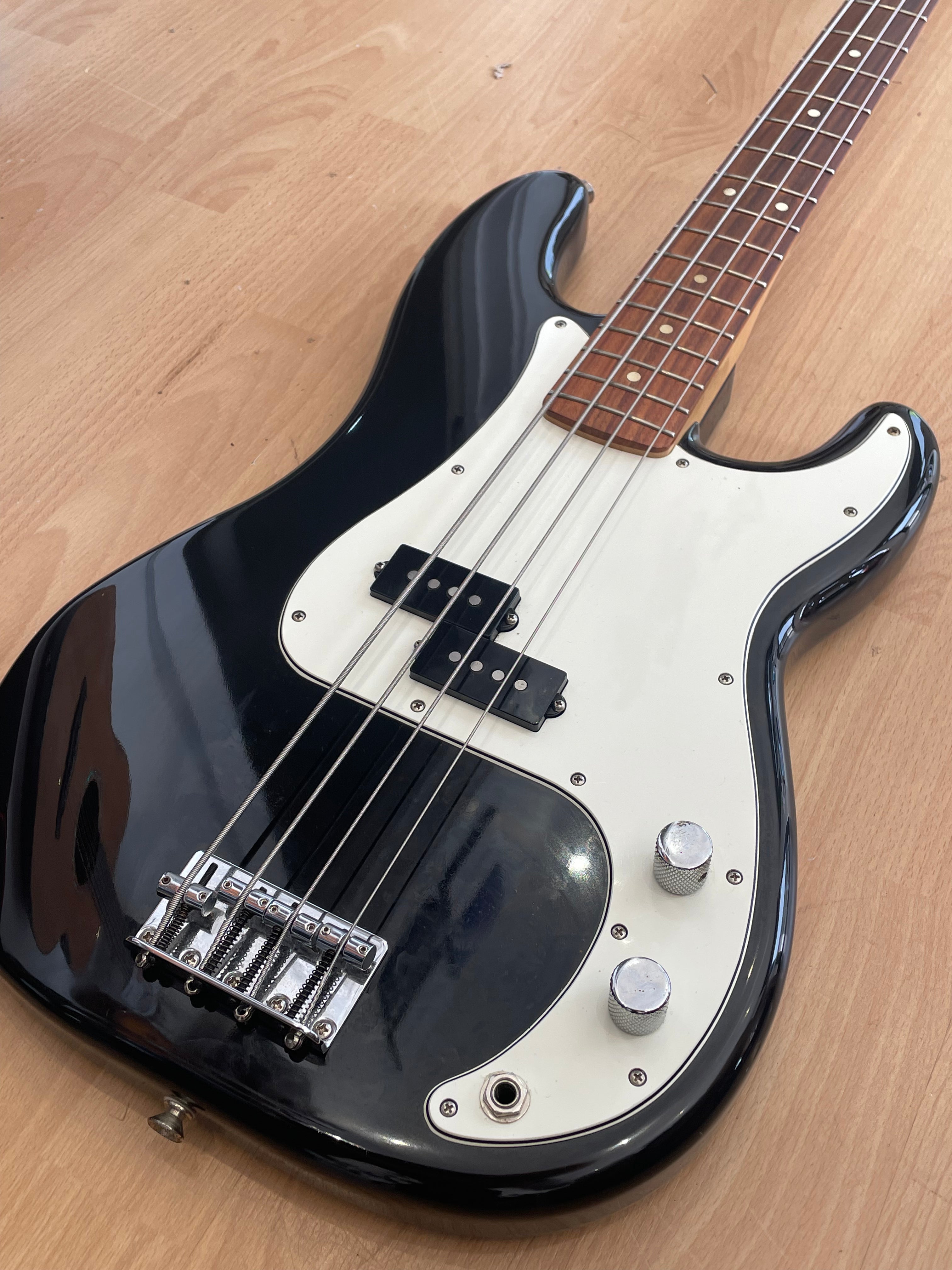 Fender Player Precision Bass – Made in Mexico (2019) MX19199605