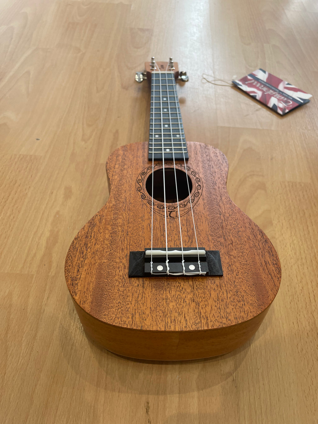 UKULELE TIARE SOPRANO MAHOGANY