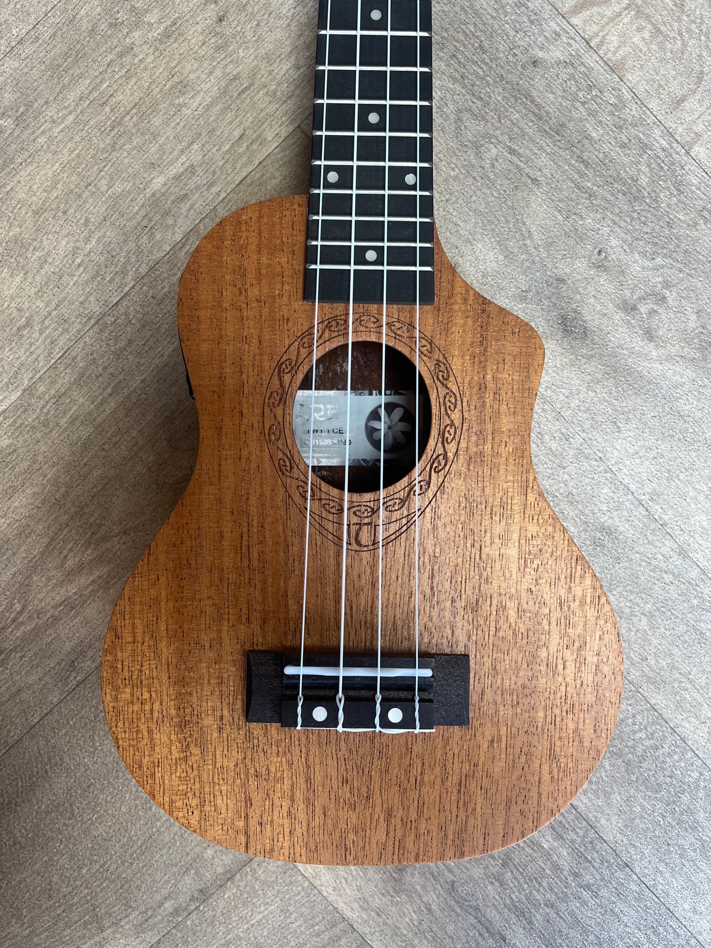 Tanglewood Tiare Ukulele - Soprano with cutaway - mahogany finish