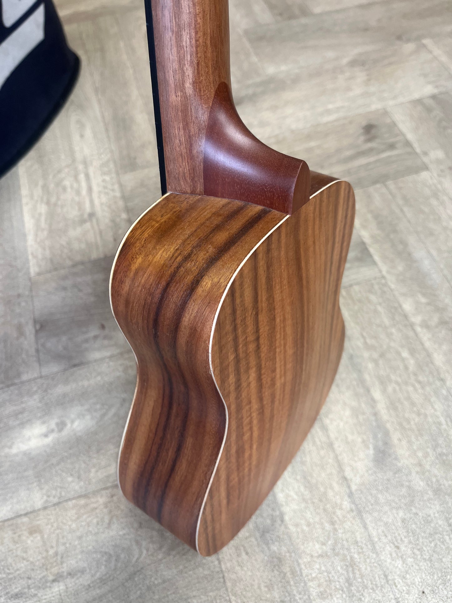 TIARE SERIES CONCERT ALL KOA SATIN UKULELE