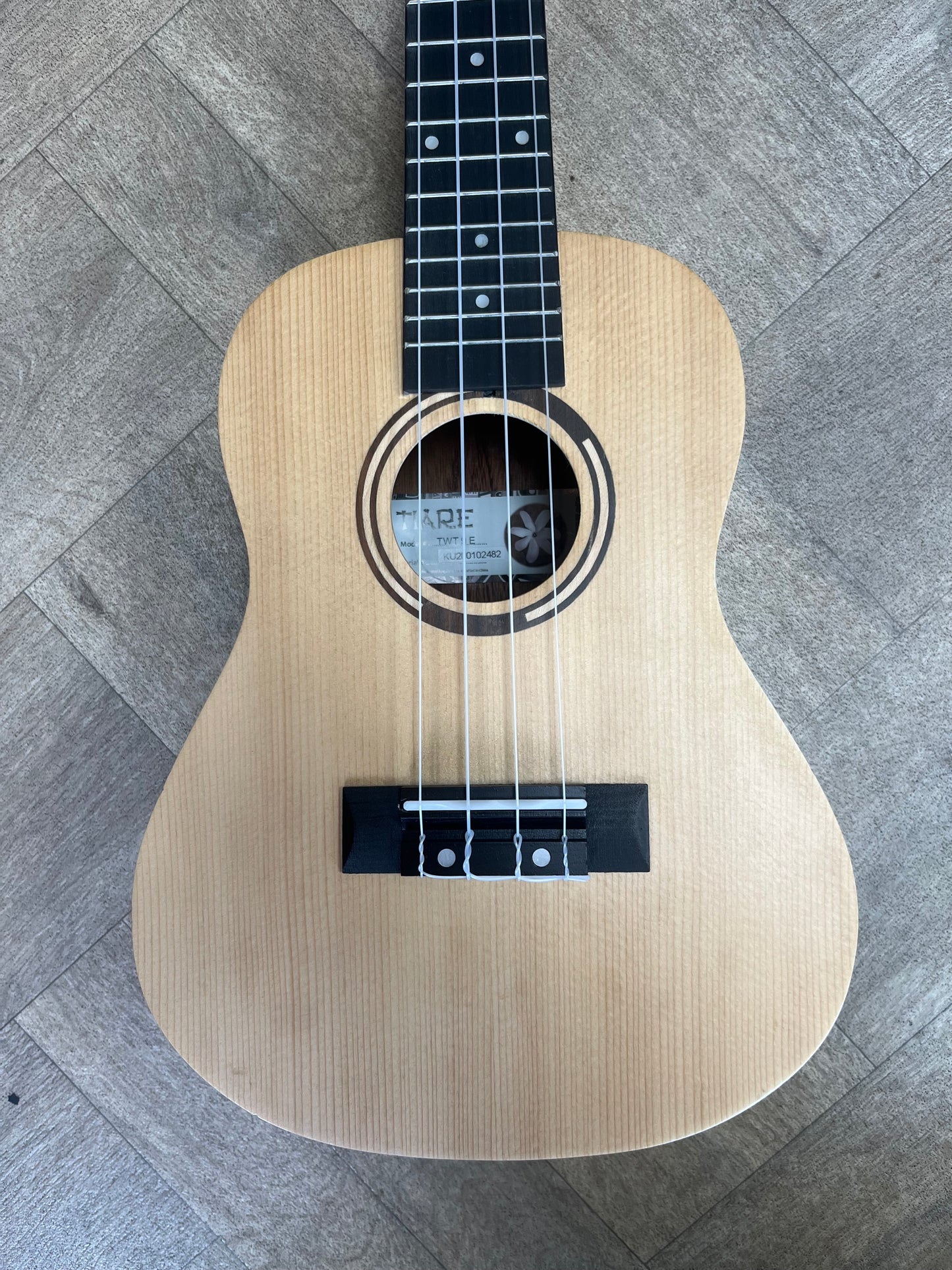 TIARE SERIES CONCERT UKULELE - SPRUCE TOP KOA BACK & SIDE SATIN FINISH
