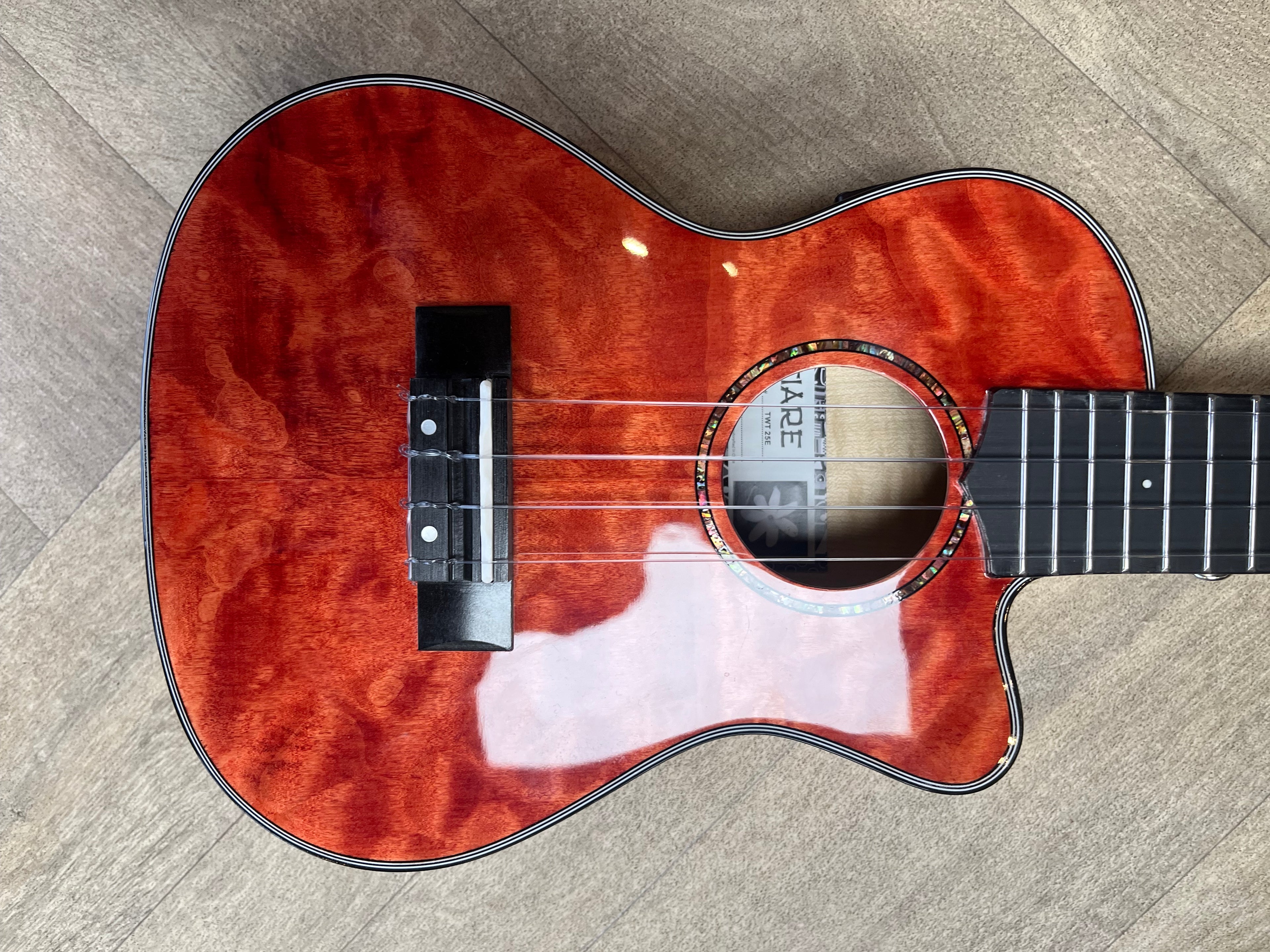 Tanglewood Tenor Cutaway Uke - Tuscan Sunset Red Gloss