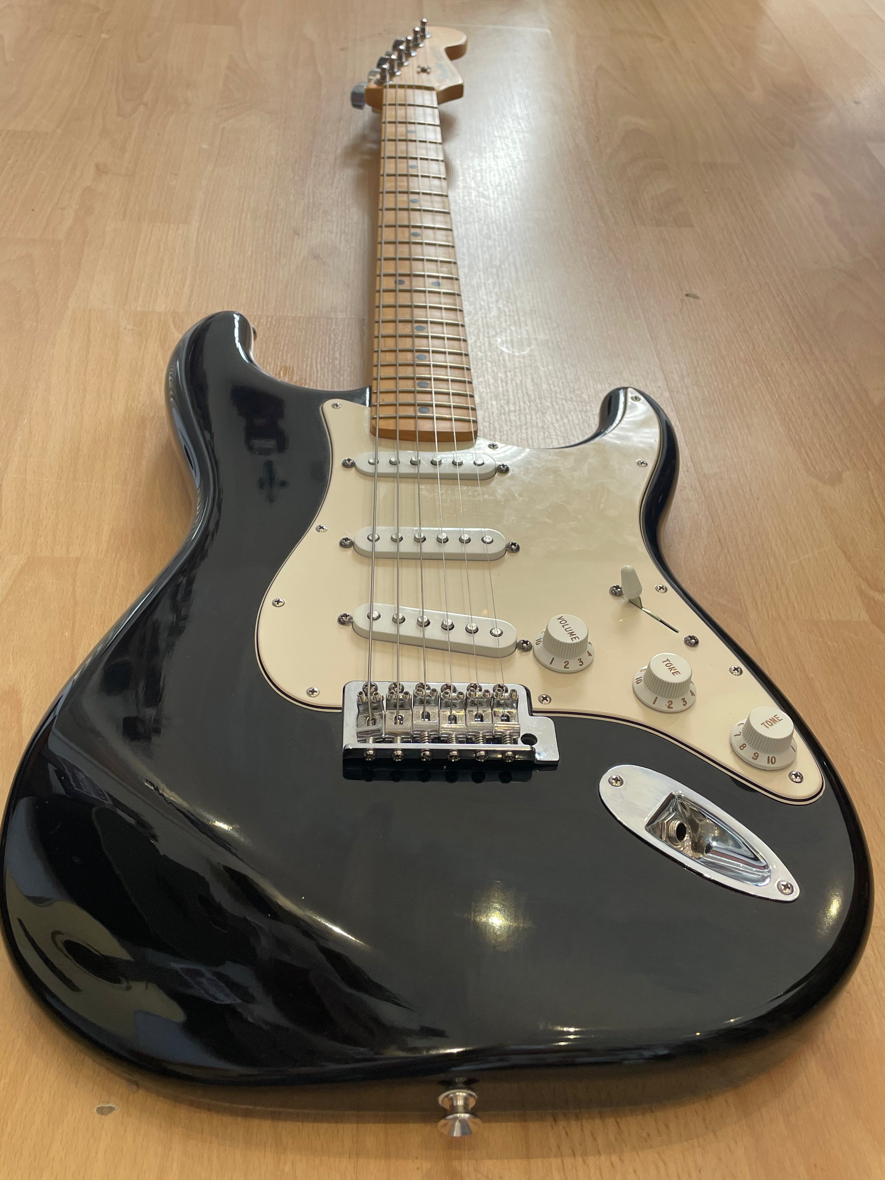 Fender Mexican Stratocaster 2008- In standard Black - Excellent condition