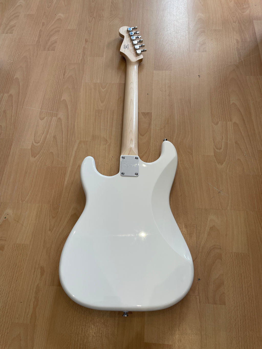 Fender Squier Stratocaster in Arctic White - Excellent Condition