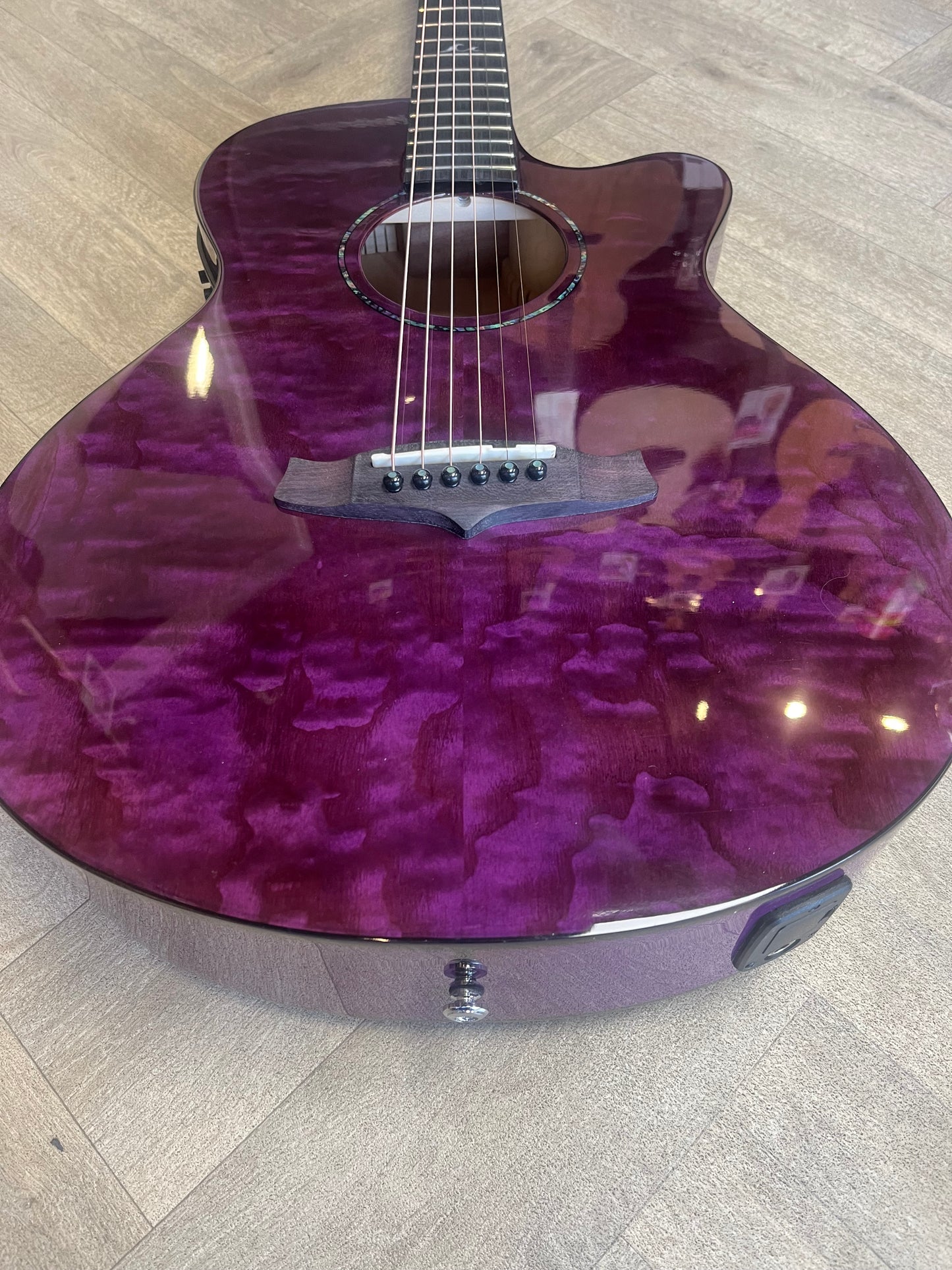 Tanglewood Azure Series - Foxglove Purple Gloss