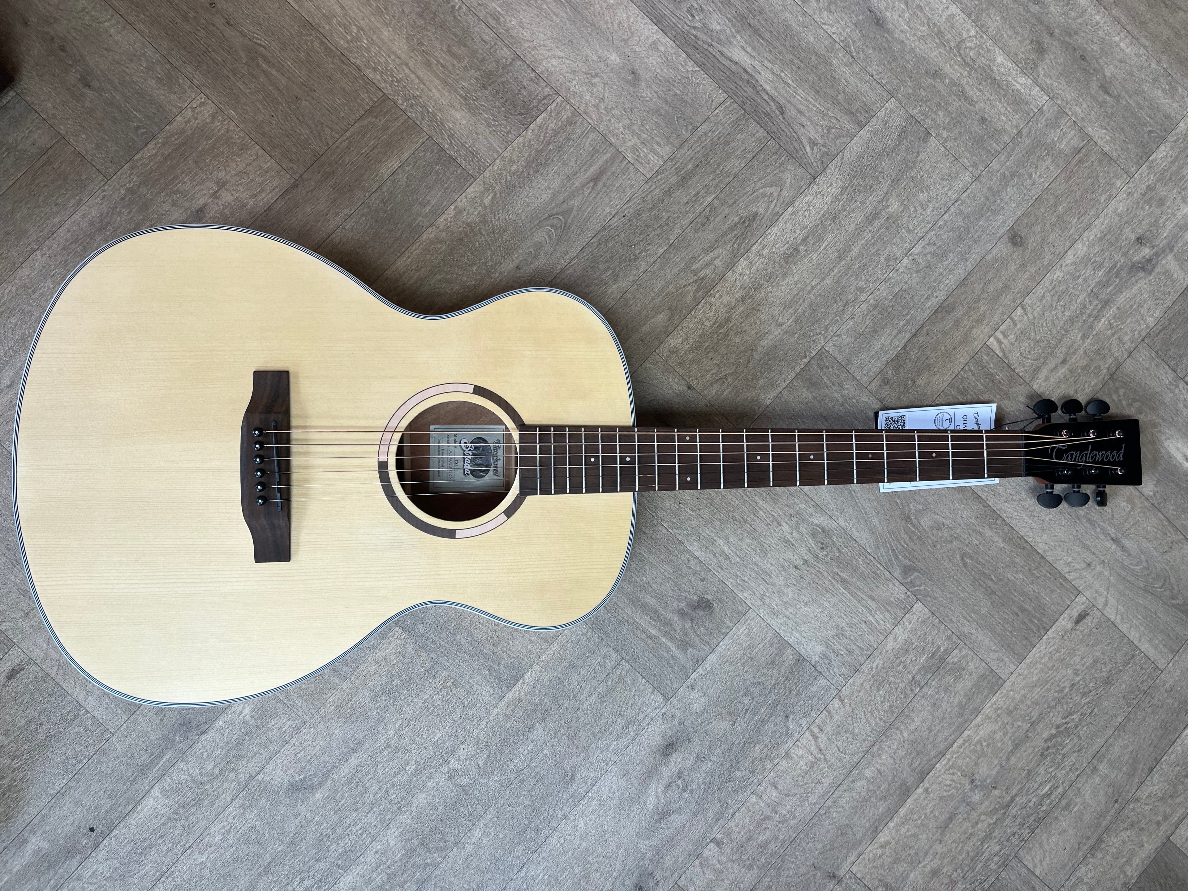 Tanglewood Strada - Great Value Acoustic Guitar