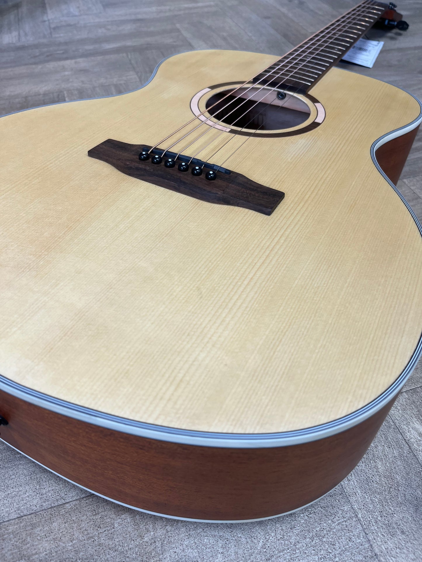 Tanglewood Strada - Great Value Acoustic Guitar