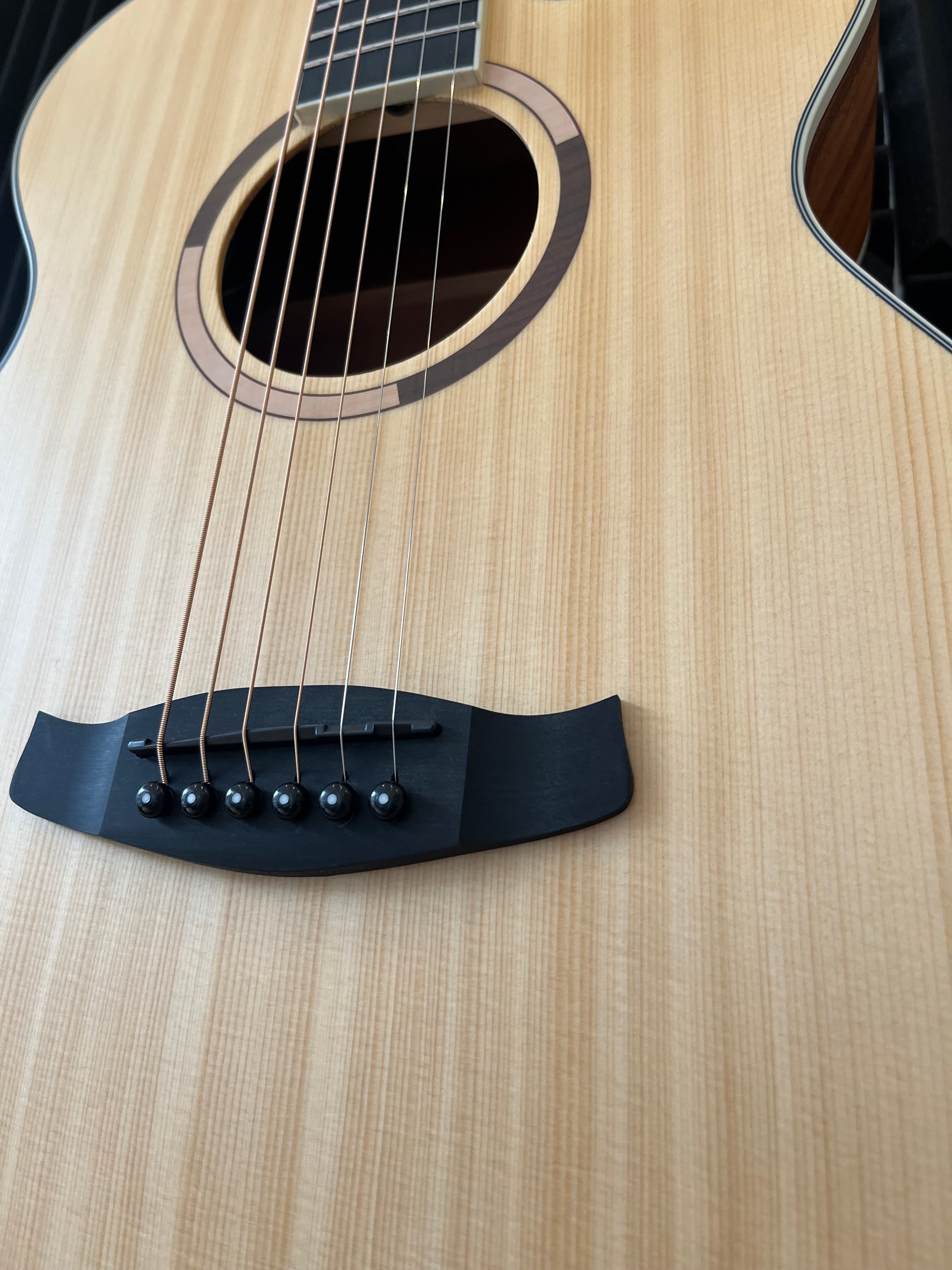 Tanglewood Strada Limited Edition with solid top - TS4CELTD