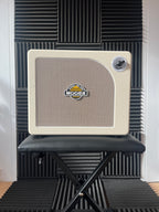 MOOER HORNET 30W MODELING GUITAR AMP WHITE