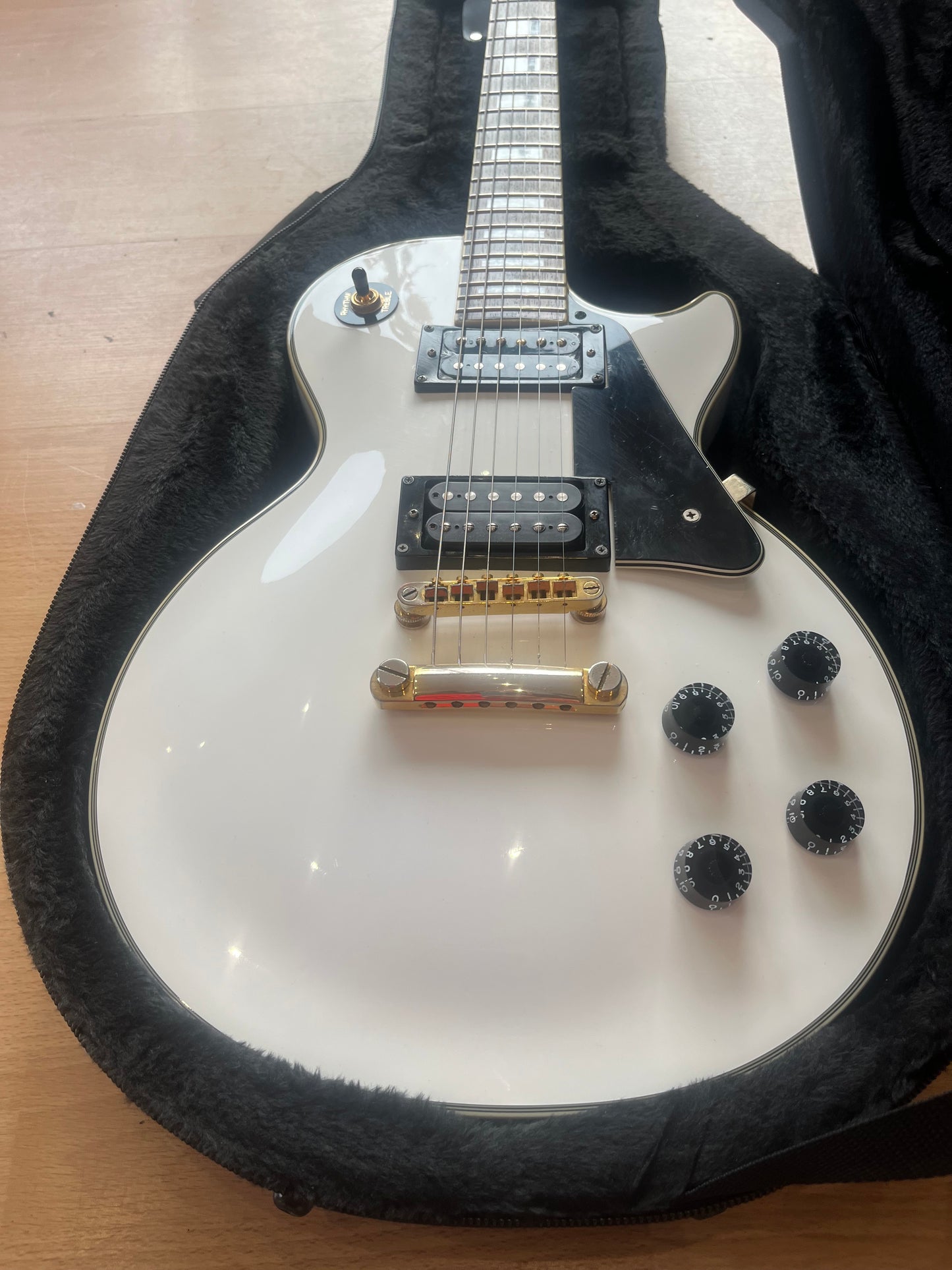 Epiphone Les Paul Custom Alpine White - GOOD CONDITION