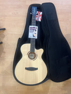 Padded Gig bag for acoustic guitars with compartments