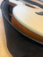 Padded Gig bag for acoustic guitars with compartments